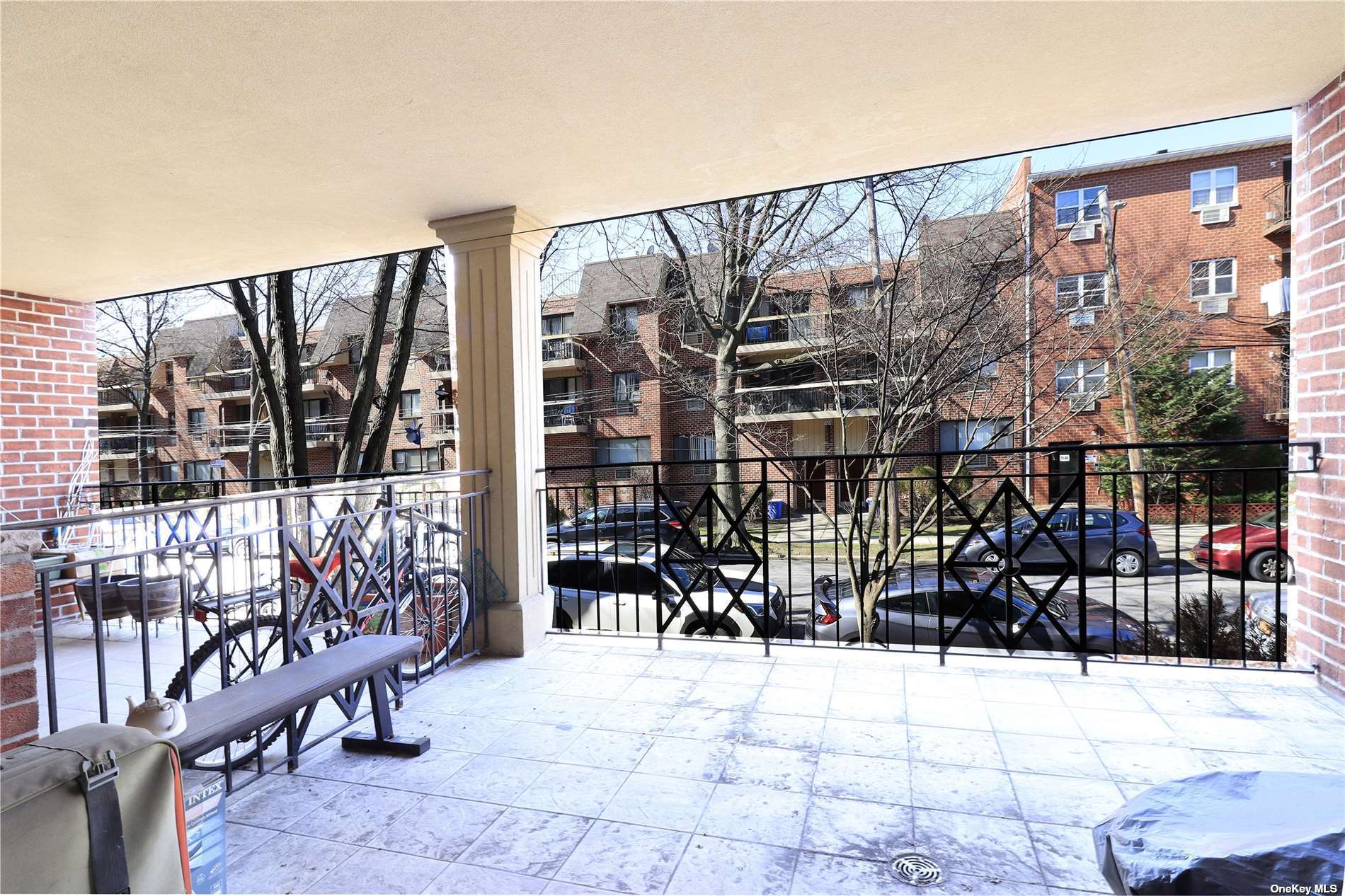 #1 photo, 71-11 162nd Street, 皇后區 新鮮草原 Fresh Meadows , NY 11365