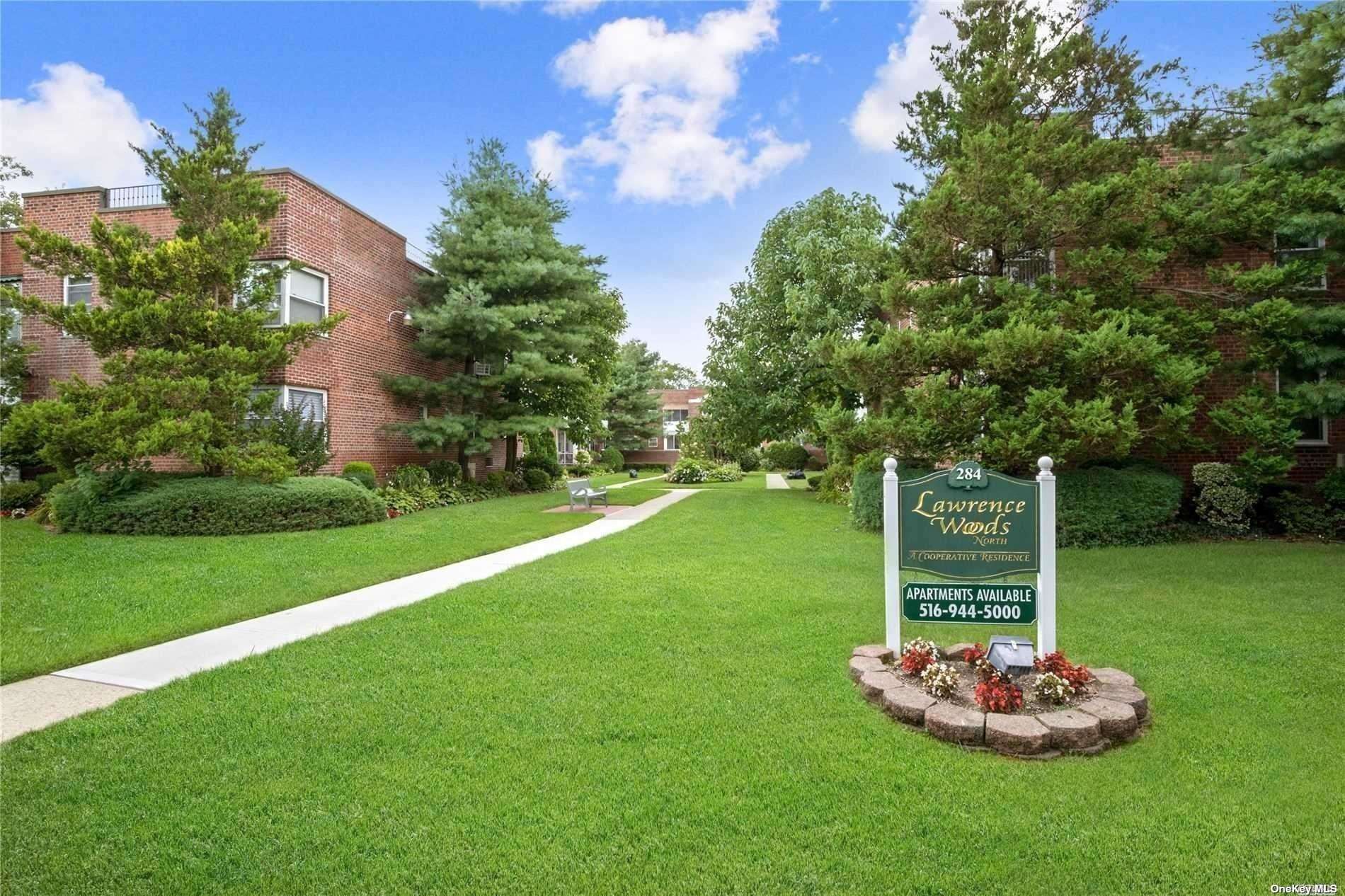 #1 photo, 284 Central Avenue, 長島 Lawrence , NY 11559