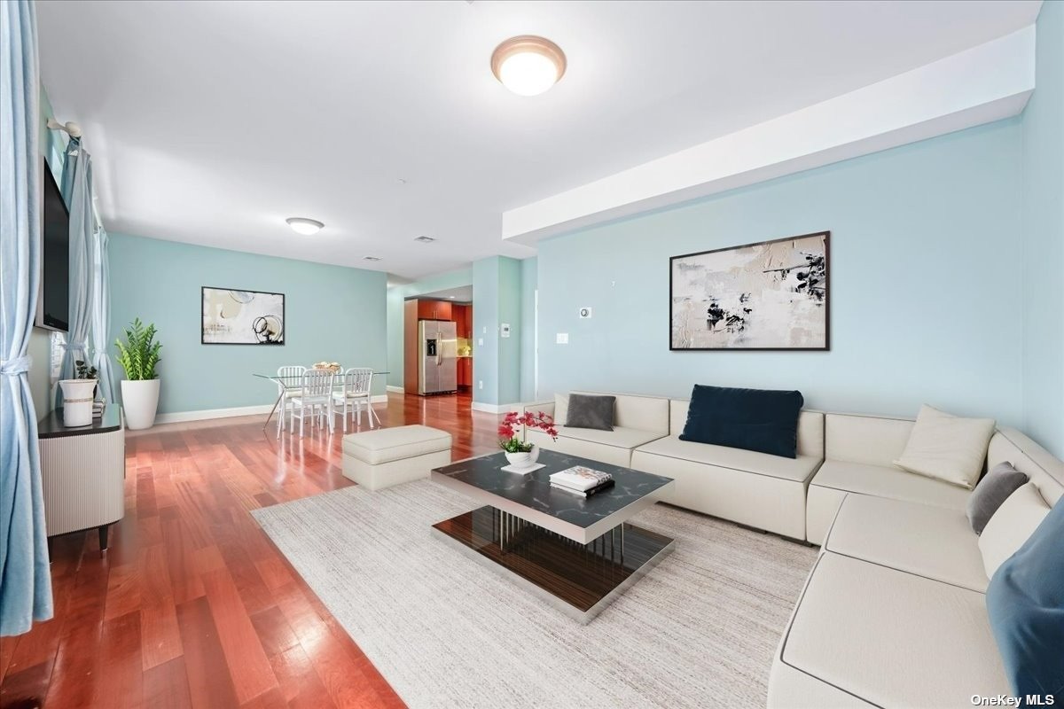 #1 photo, 219 68th Street, 布鲁克林 Brooklyn , NY 11220