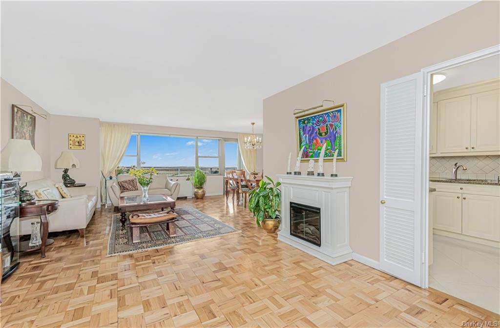 #1 photo, 2500 Johnson Avenue, 布朗士 Bronx , NY 10463