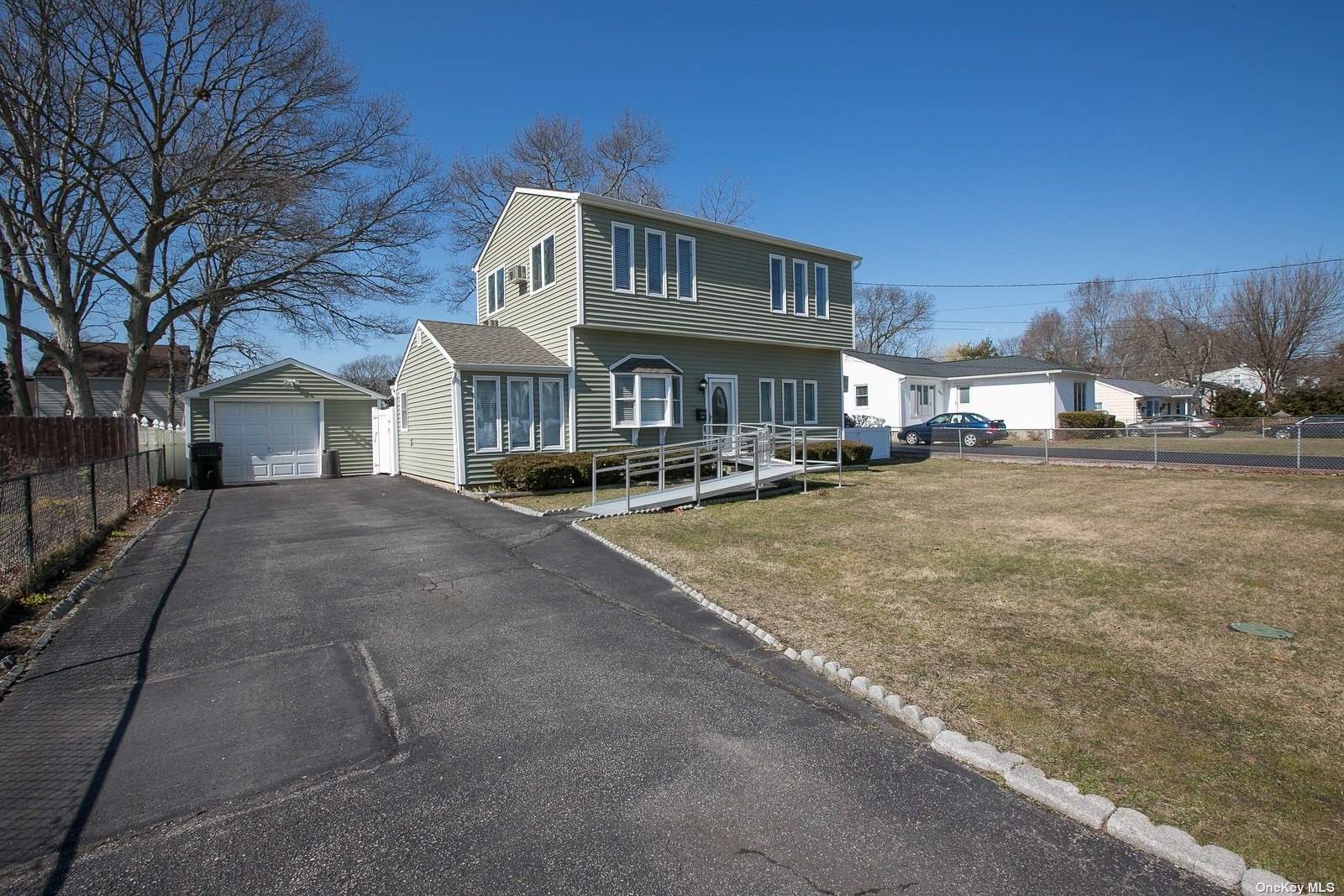 #1 photo, 1086 Hyman Avenue, 東長島 海湾 Bay Shore , NY 11706