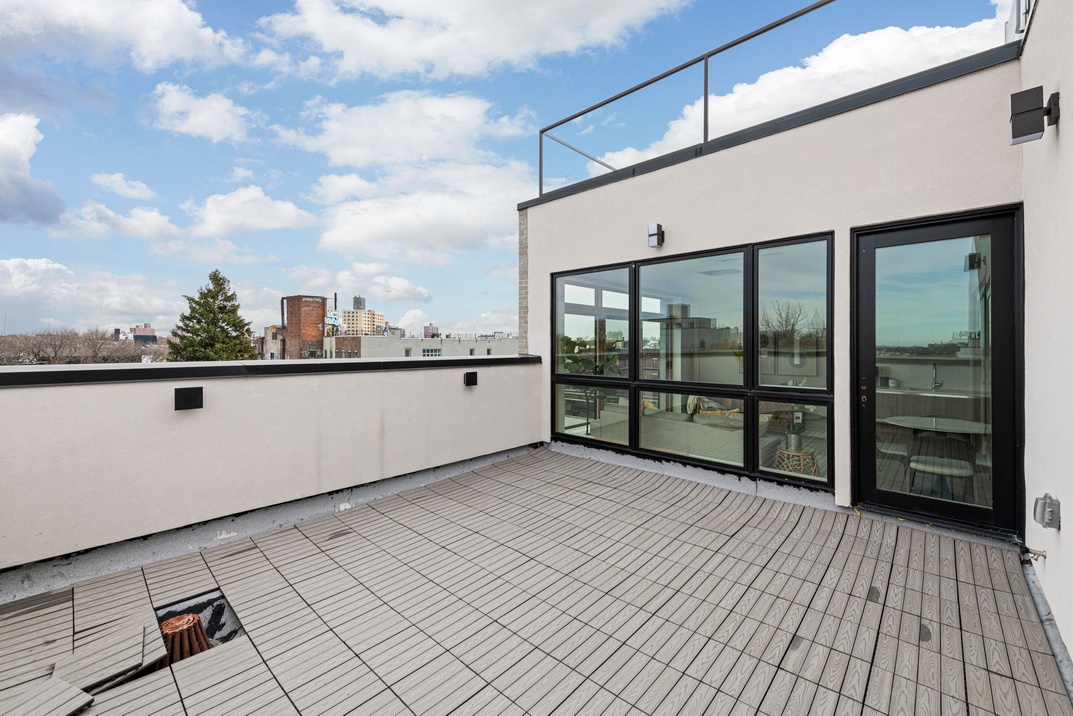 #9 photo, 959 Madison Street, 布什维克 Bushwick , New York 11221