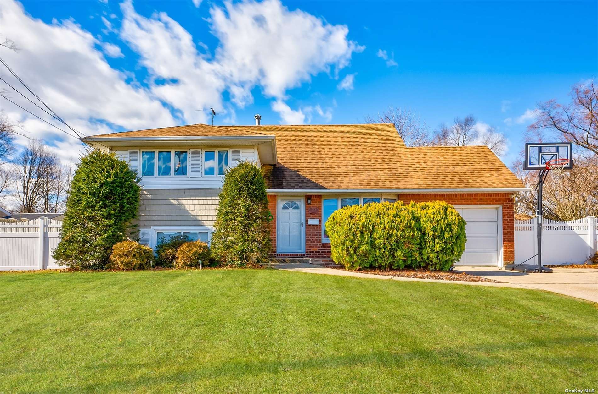 #1 photo, 29 Wiltshire Drive, 東長島 康马克 Commack , NY 11725