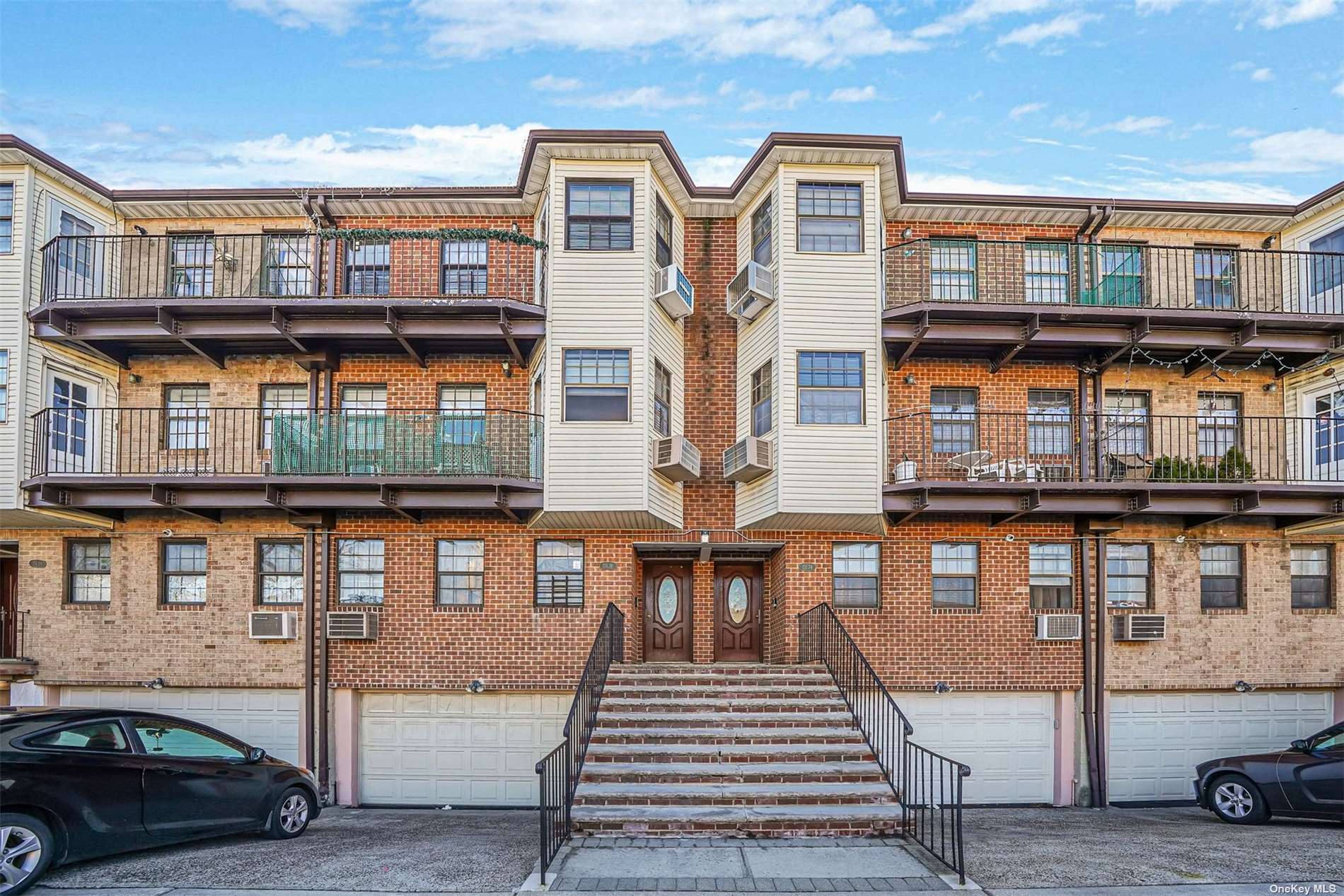 #1 photo, 151-36 79th Street, 皇后区 霍华德滩 Howard Beach , NY 11414