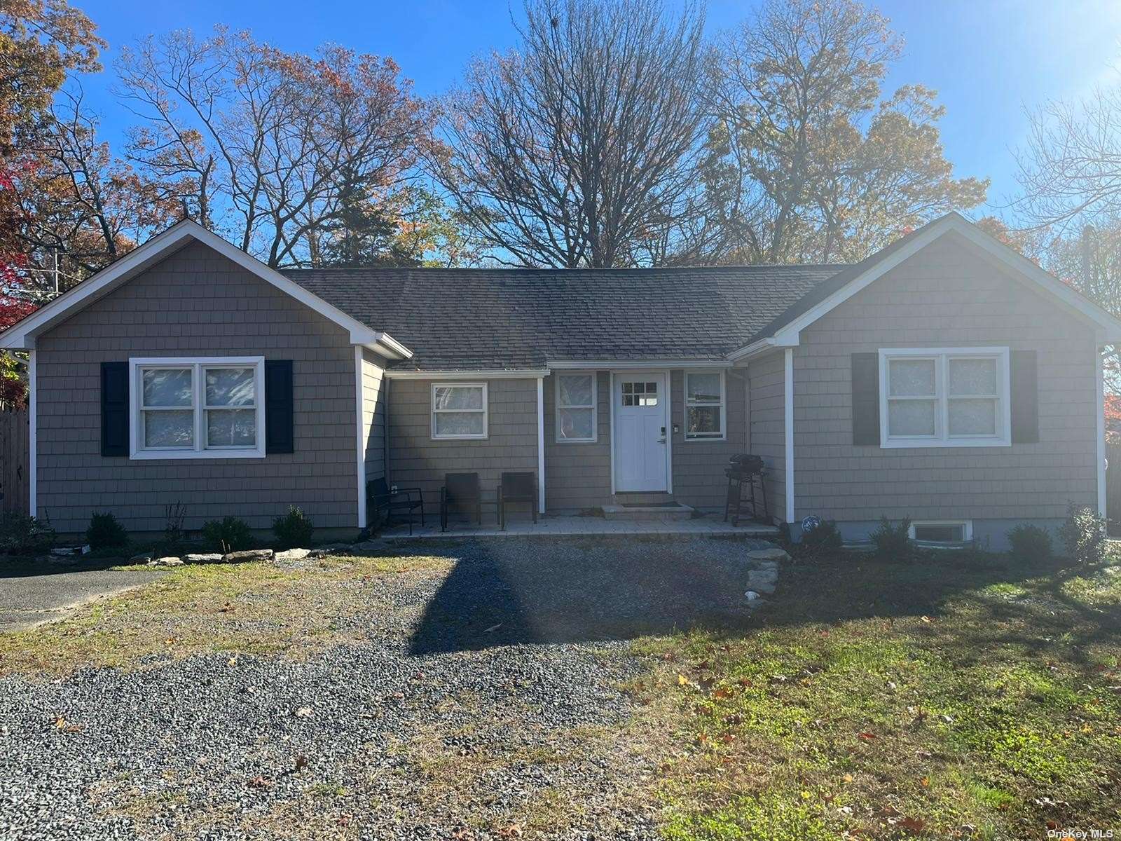 #1 photo, 34 Friendship Drive, 東長島 Rocky Point , NY 11778