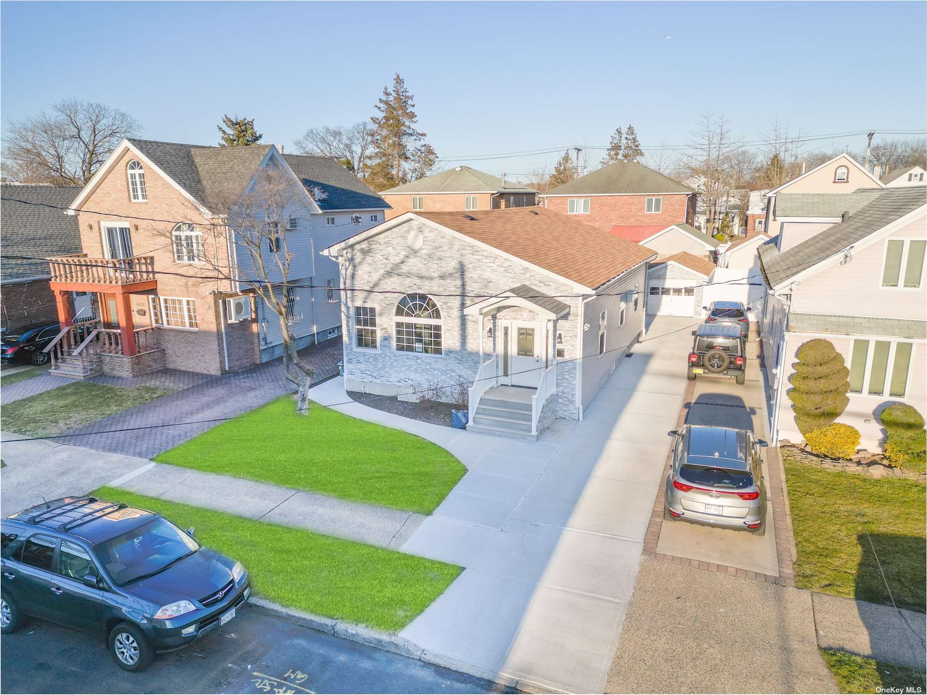 #1 photo, 84-33 260th Street, 皇后區 花卉园 Floral Park , NY 11001