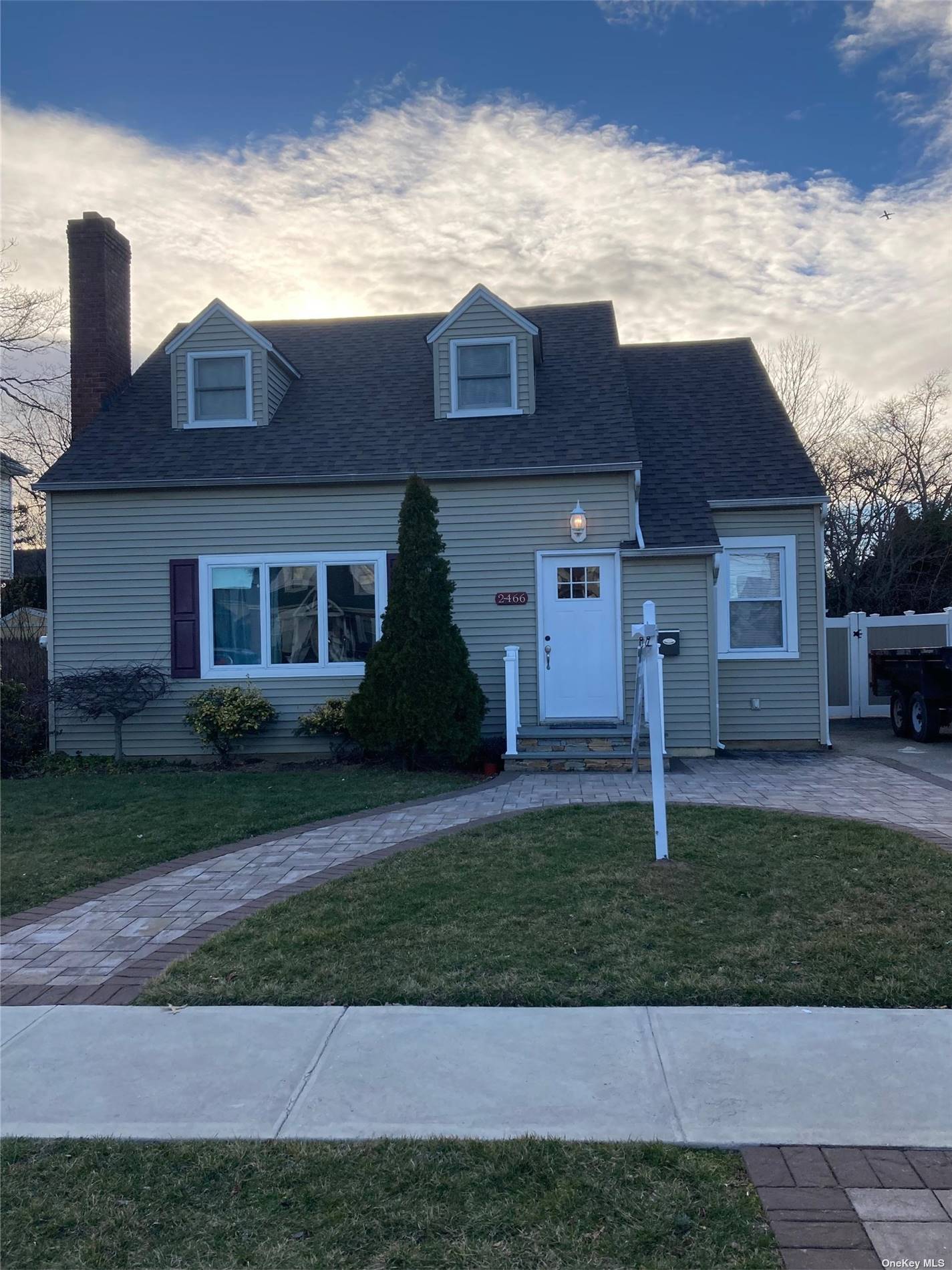 #1 photo, 2466 Loft Avenue, 長島 Baldwin , NY 11510