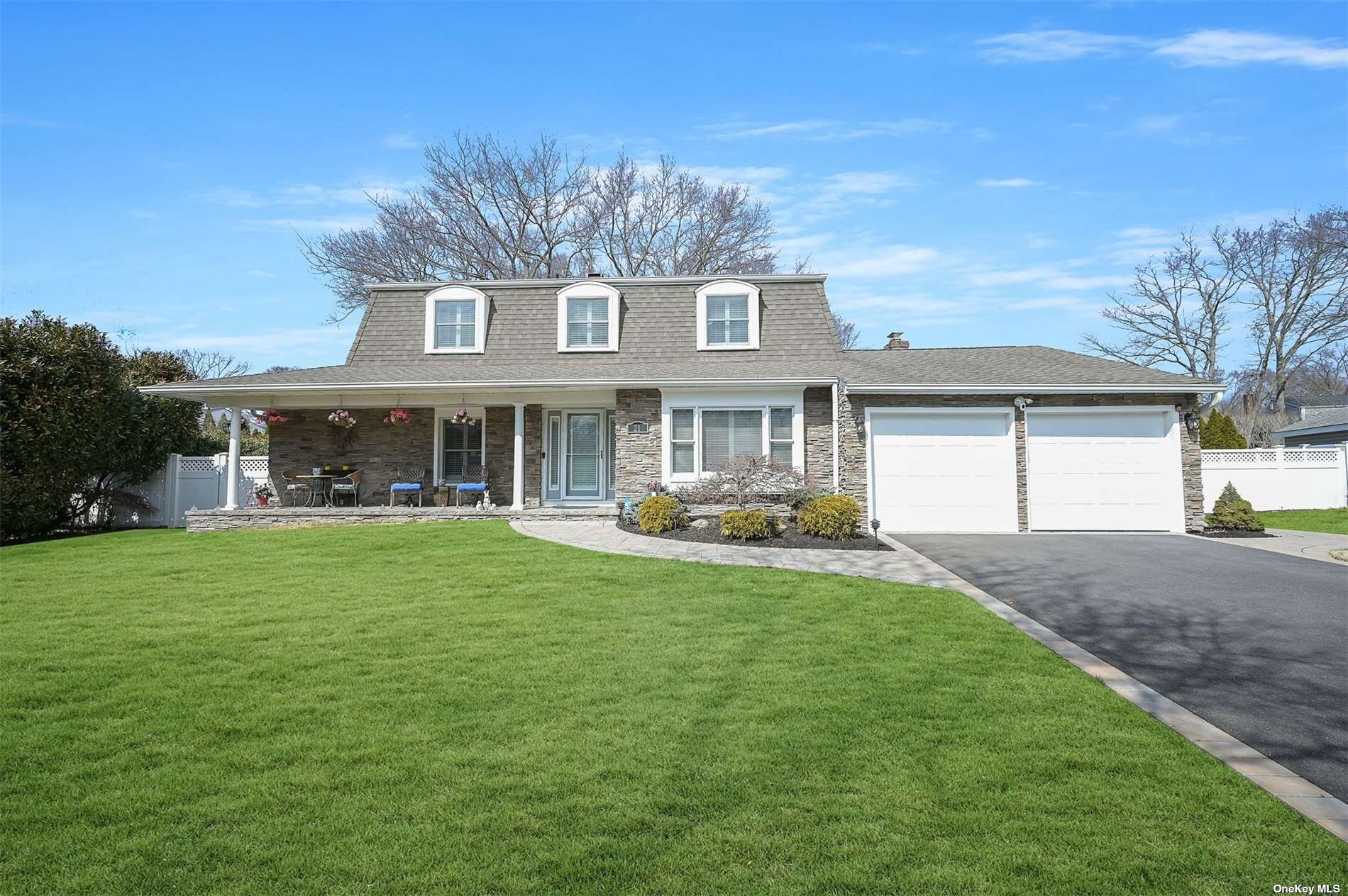 #1 photo, 21 Faculty Lane, 東長島 Farmingville , NY 11738