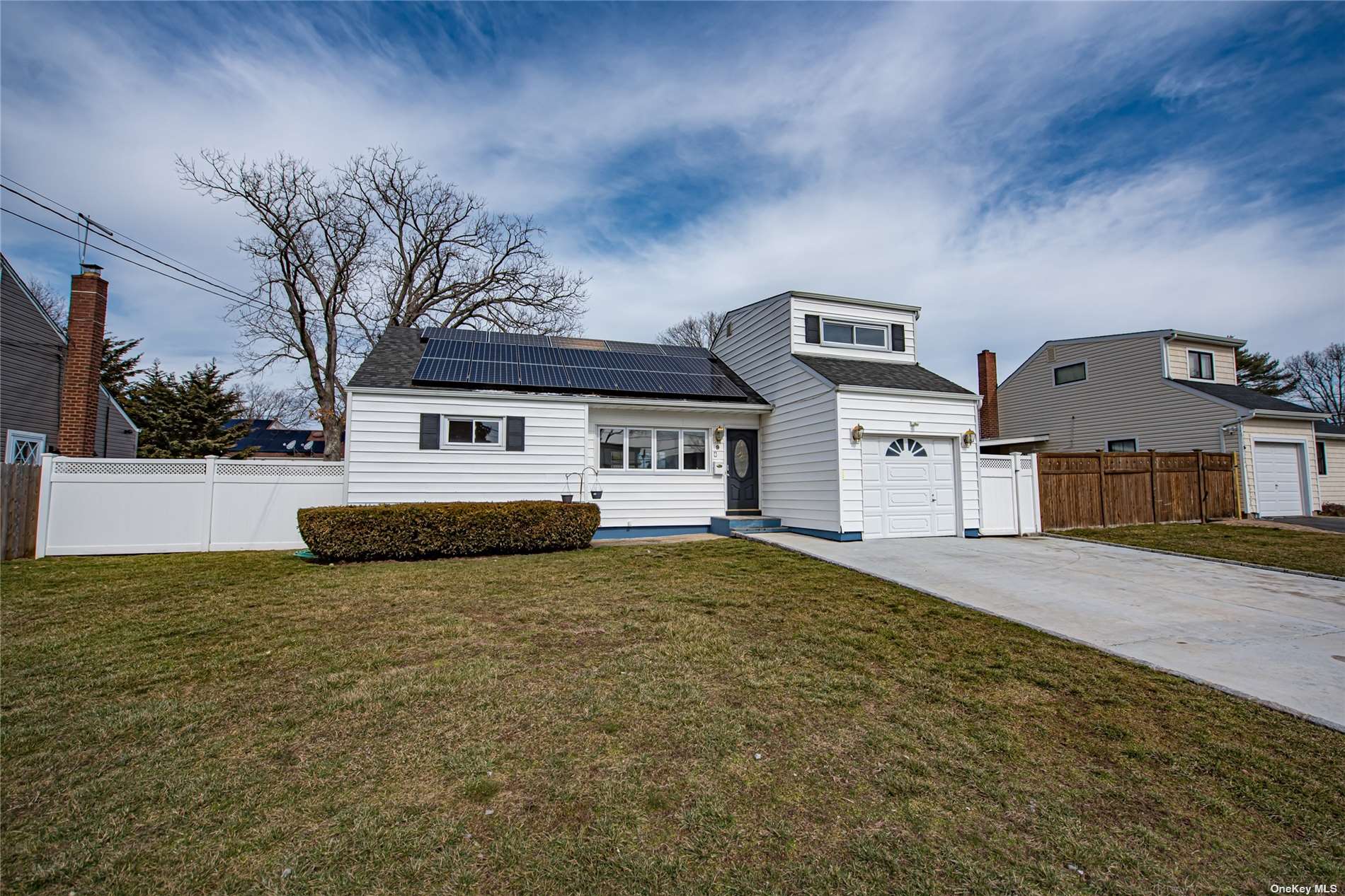 #1 photo, 9 Thelma Place, Deer Park , NY 11729