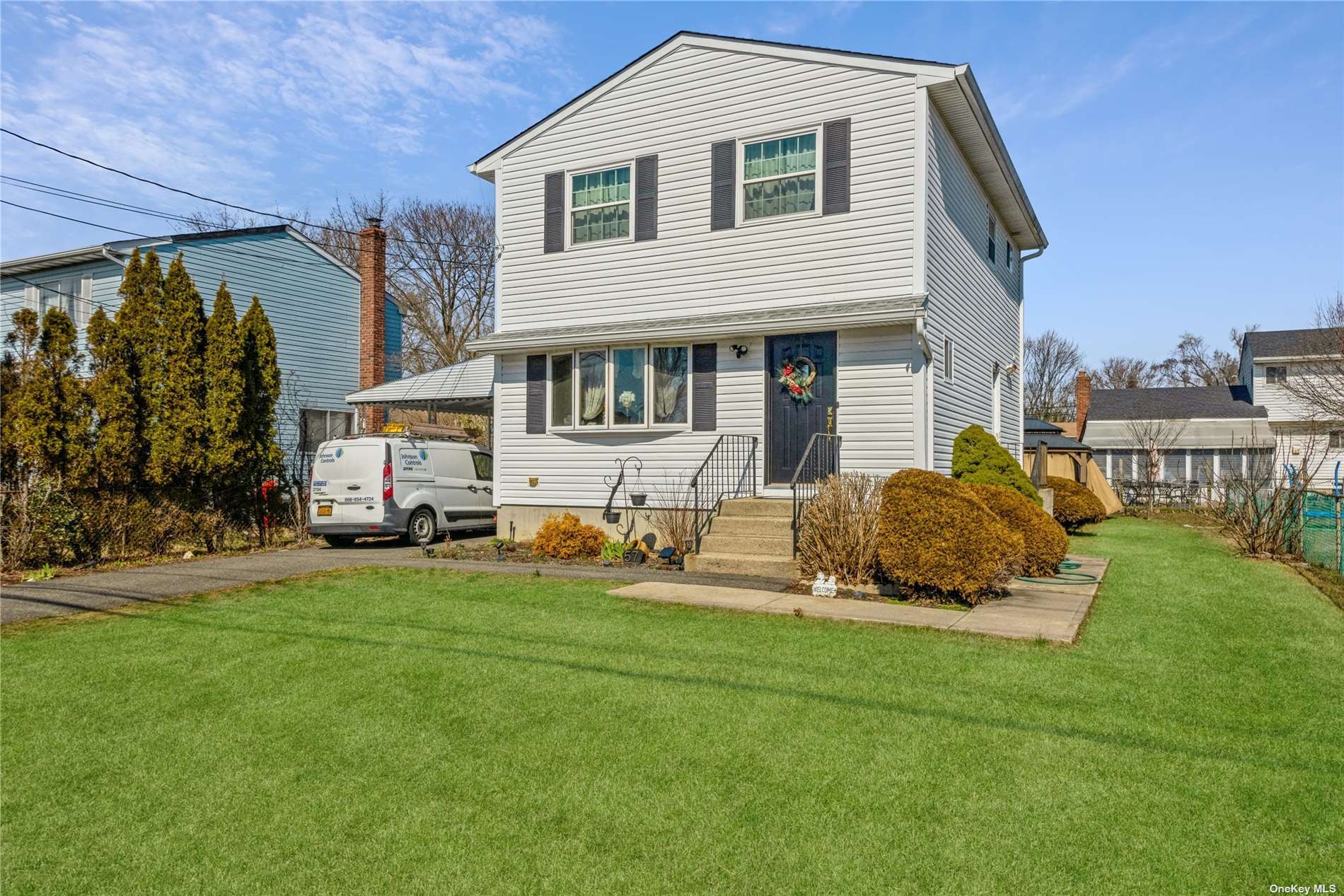 #1 photo, 57 Cedar Road, 東長島 Amityville , NY 11701