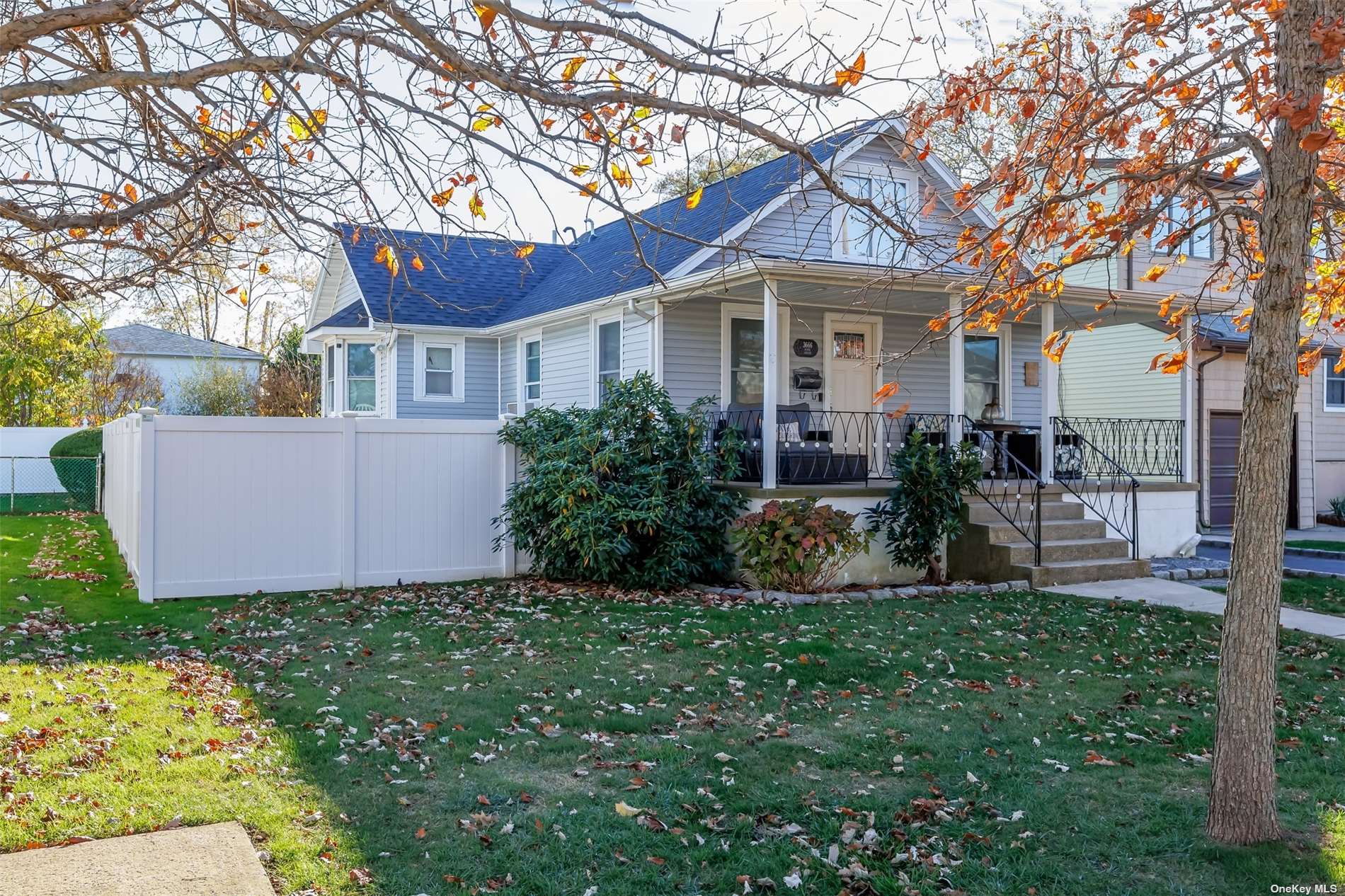 #1 photo, 3666 Ionia Street, 長島 Seaford , NY 11783