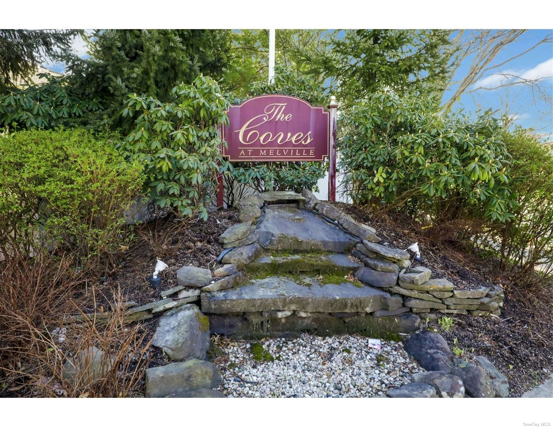 #1 photo, 31 Morley Circle, 東長島 梅尔维尔 Melville , NY 11747