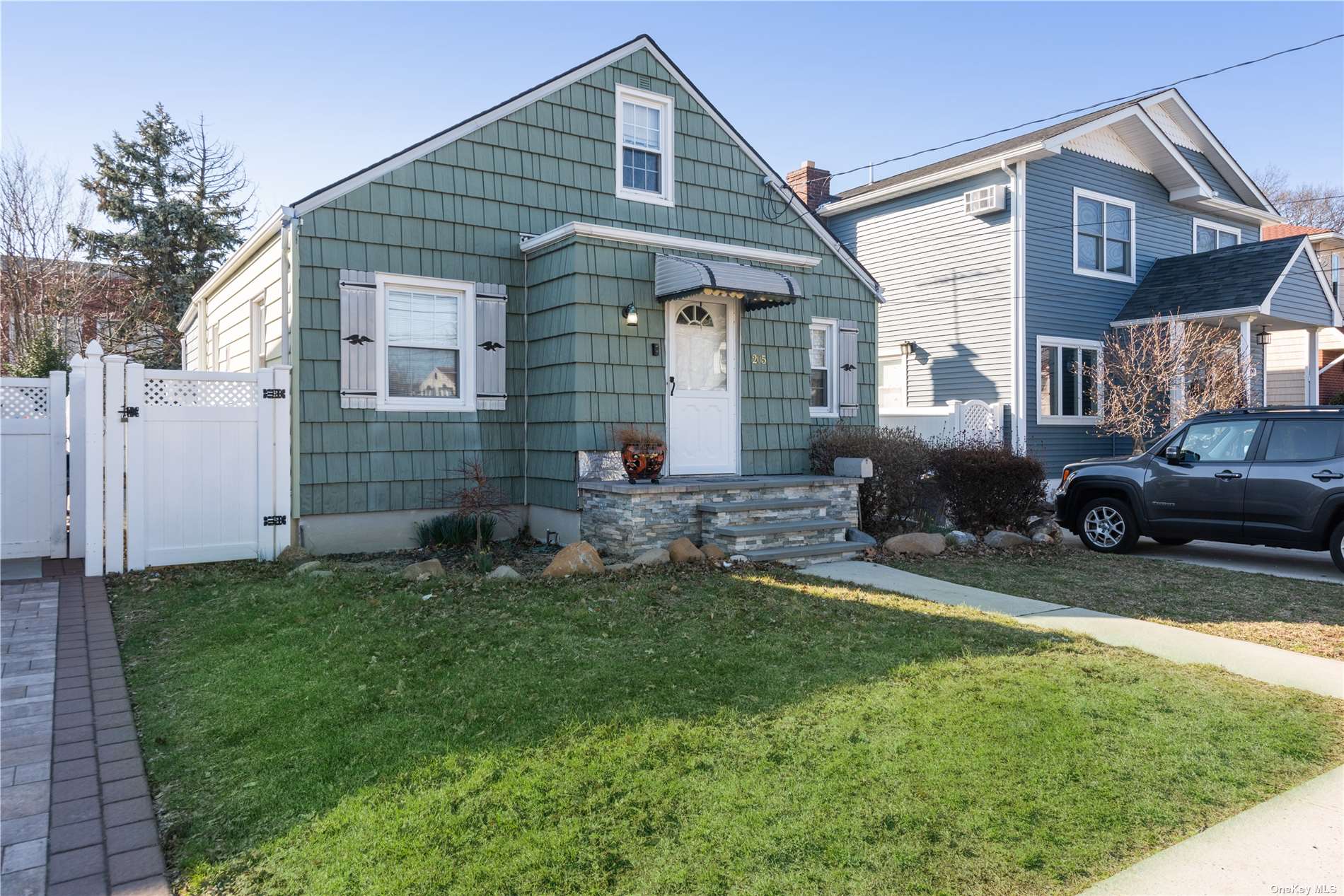 #1 photo, 205 Goldenrod Avenue, 長島 Franklin Square , NY 11010