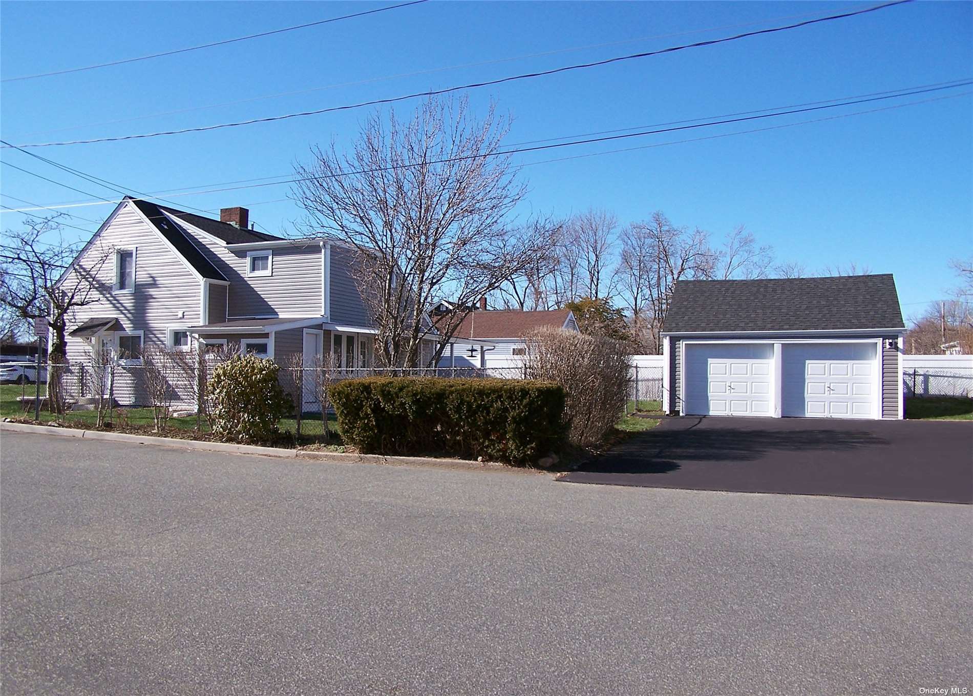 #1 photo, 707 Patchogue Road, 東長島 Port Jefferson Station , NY 11776