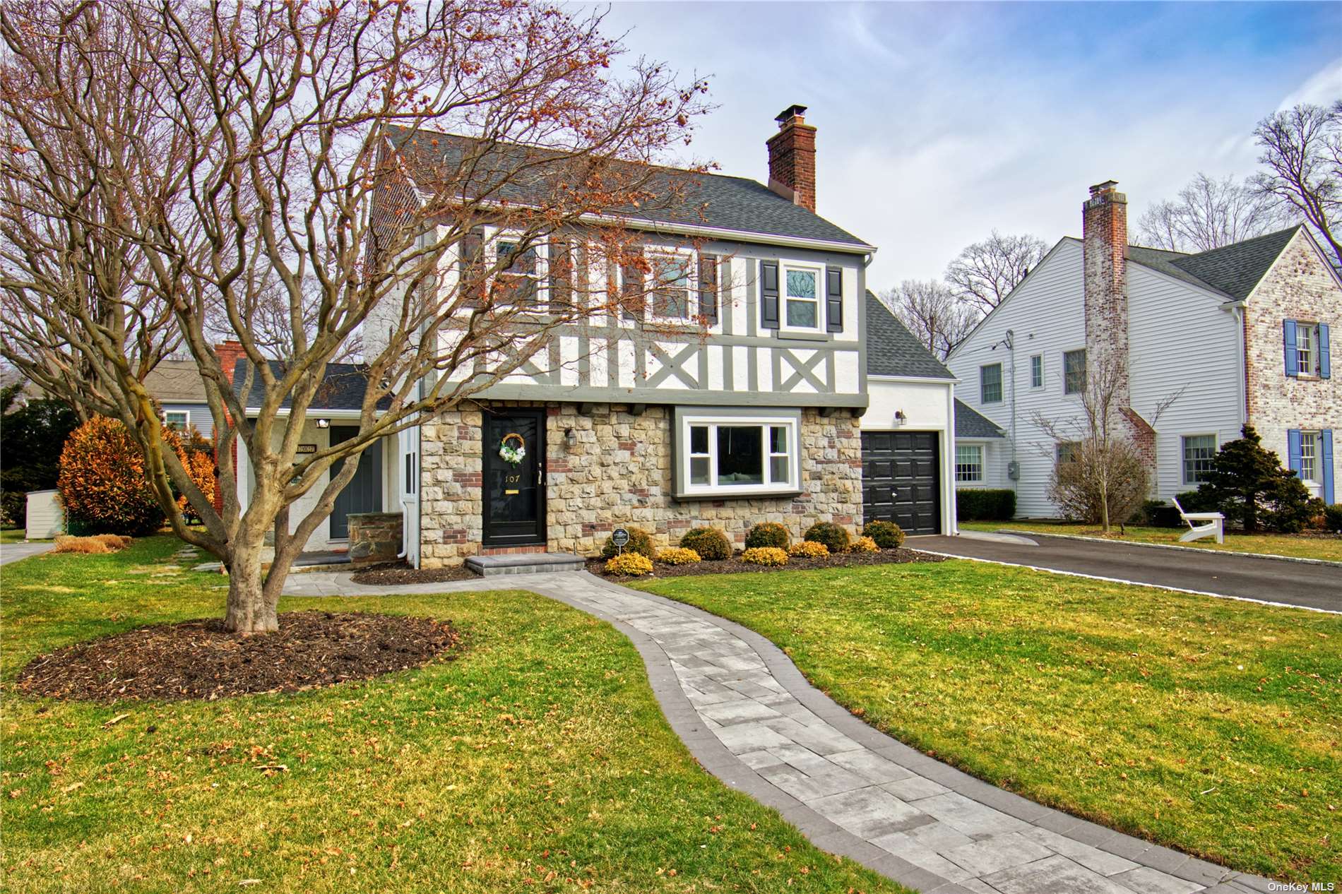 #1 photo, 107 Huntington Road, 長島 花園城 Garden City , NY 11530