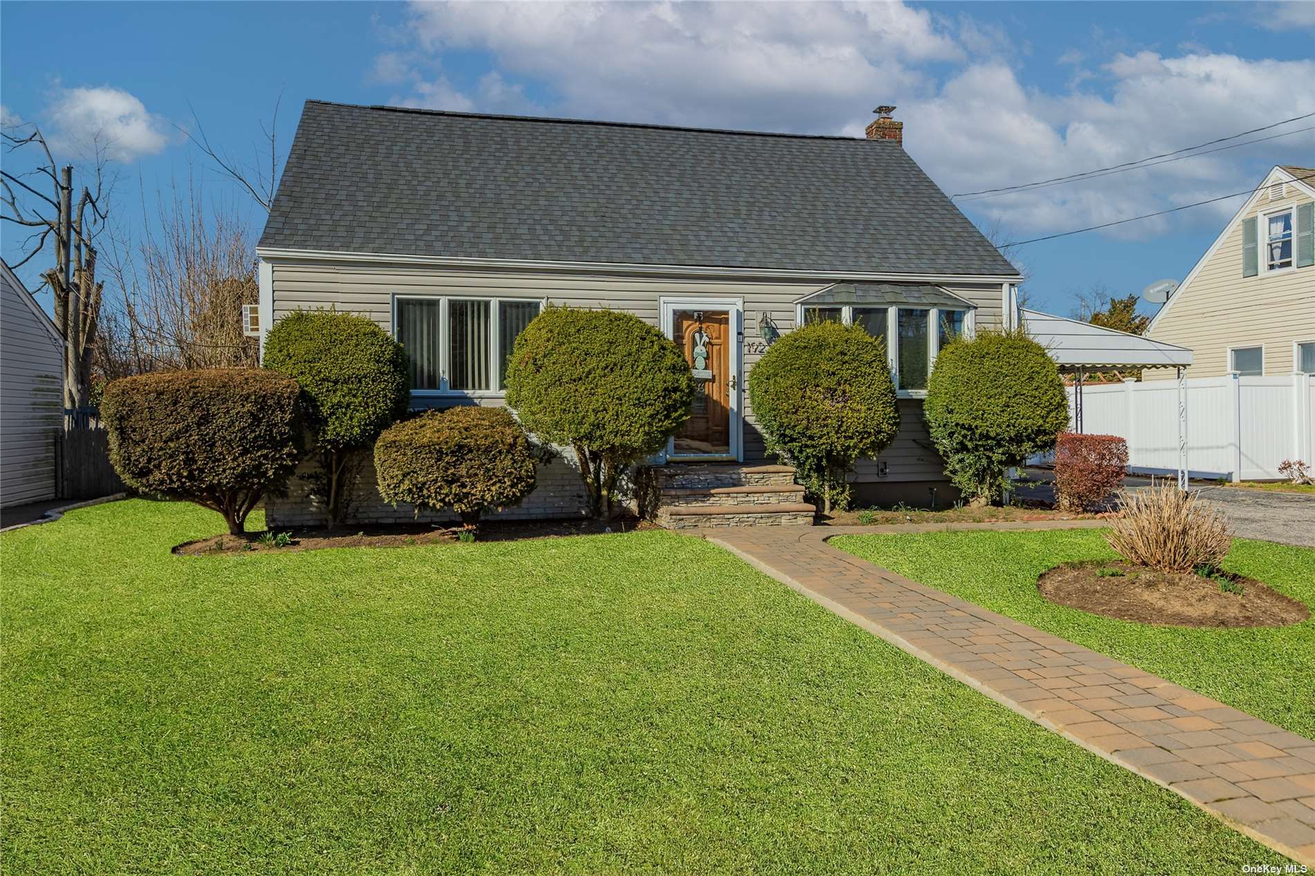 #1 photo, 192 Oak Street, Amityville , NY 11701