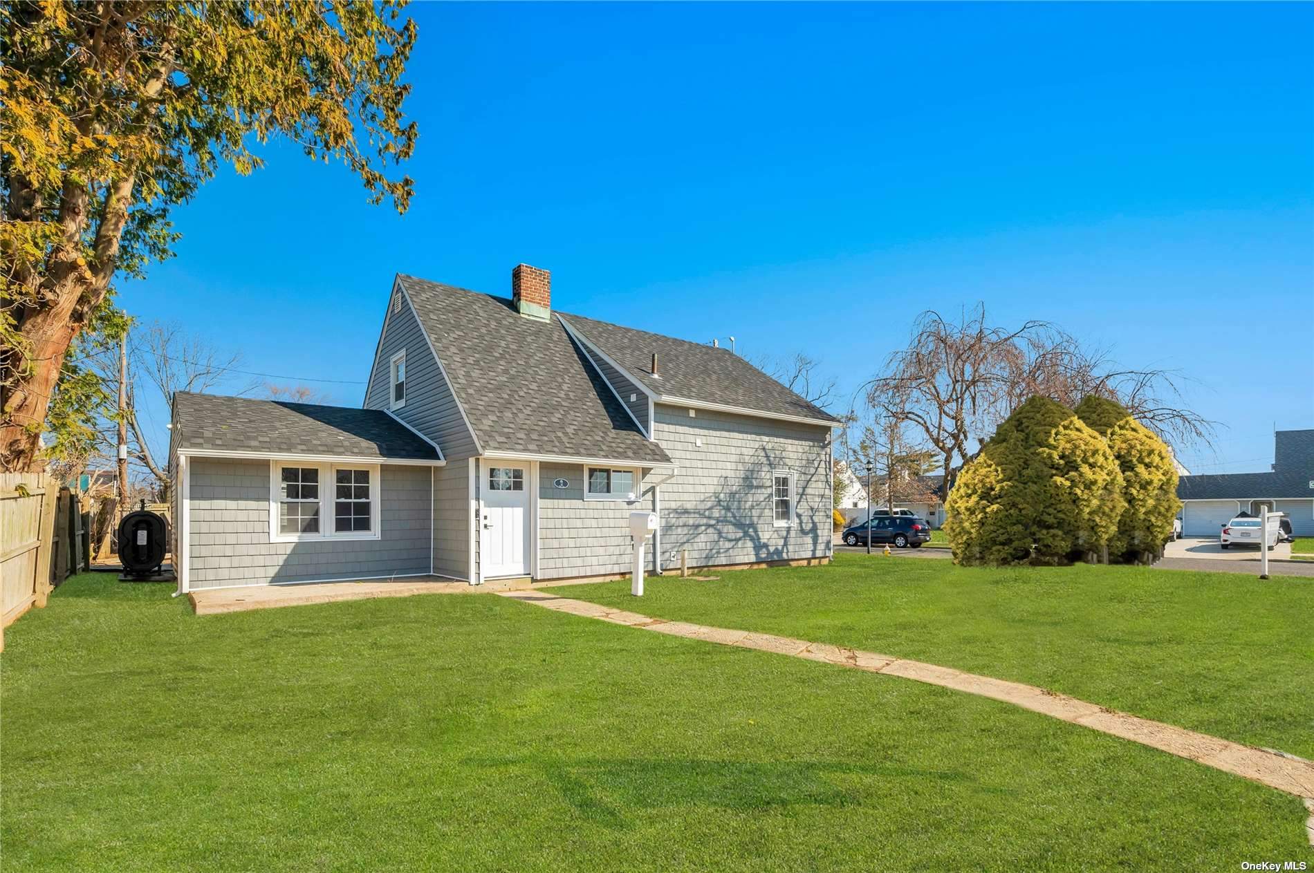 #1 photo, 2 Turn Lane, 長島 Levittown , NY 11756