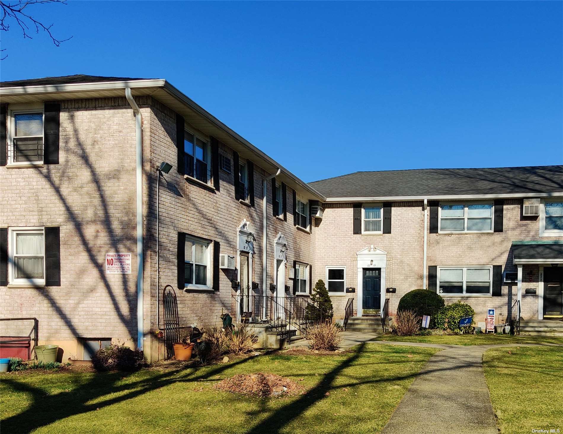 #1 photo, 82-19 268 Street, 皇后區 花卉园 Floral Park , NY 11004