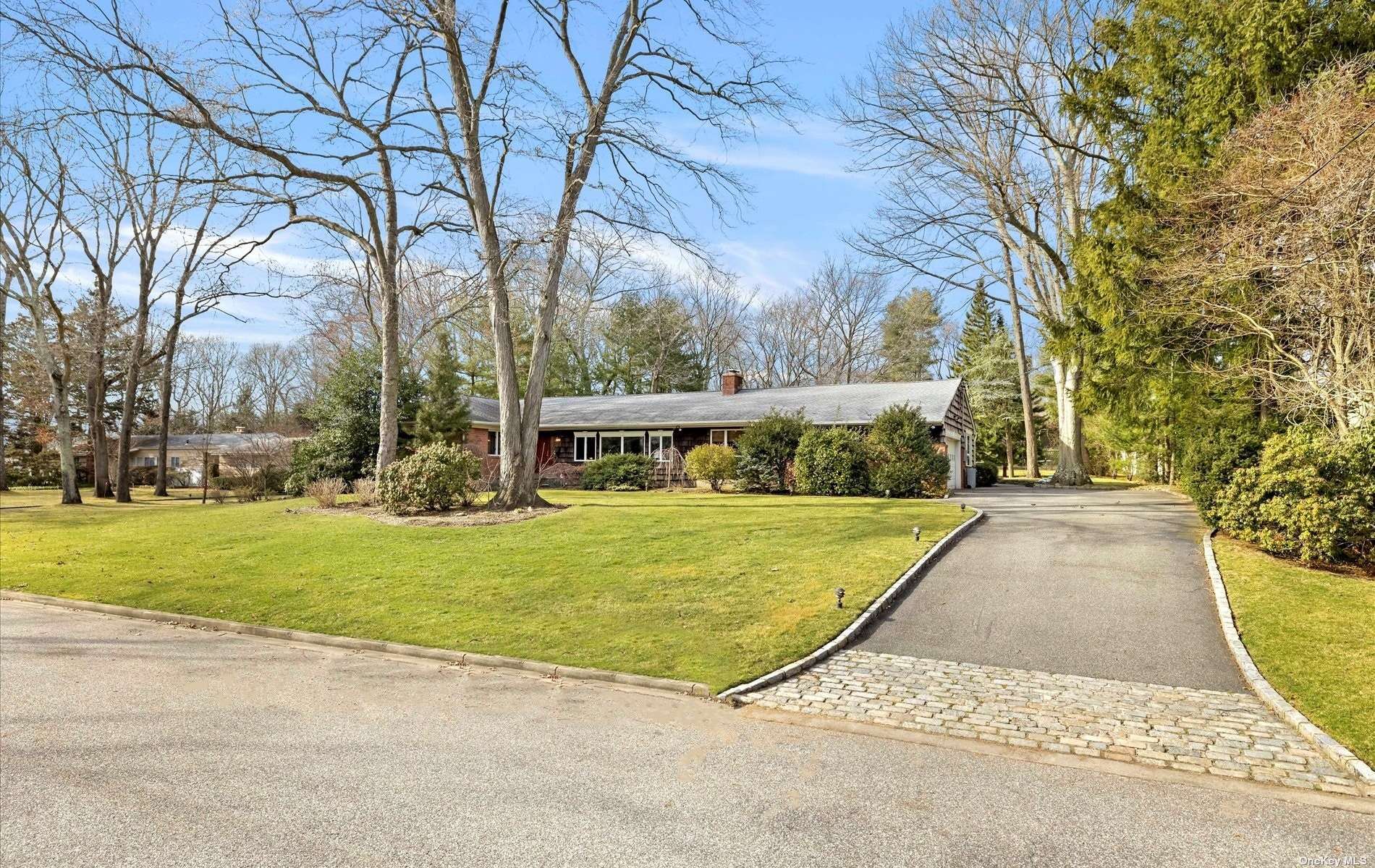 #1 photo, 17 Cypress Drive, 长岛 Woodbury , NY 11797