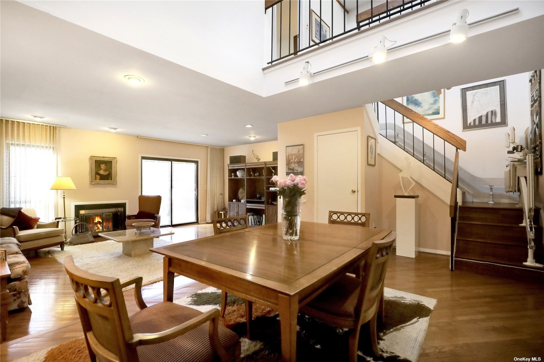 #1 photo, 93 Estate Drive, 長島 傑里科 Jericho , NY 11753