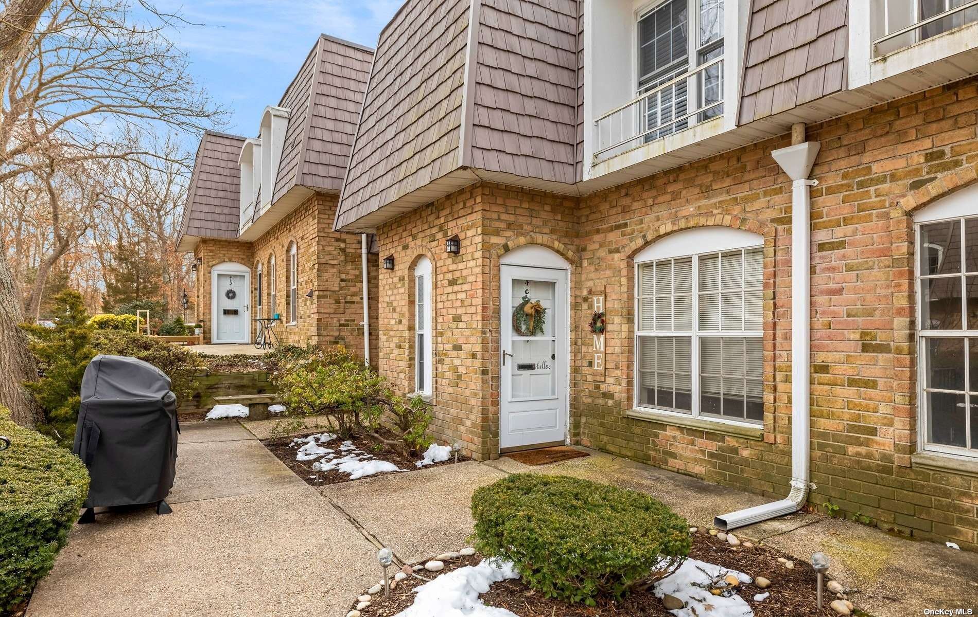 #1 photo, 655 Middle Country Road, 東長島 科勒姆 Coram , NY 11727