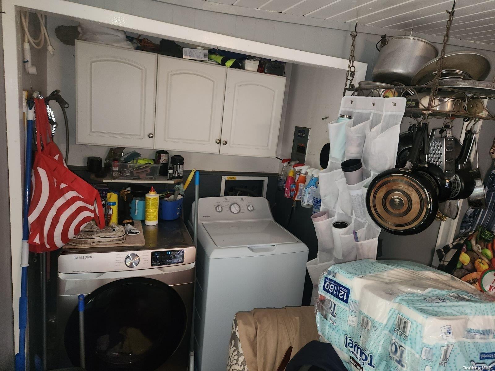 #1 photo, 247 Old Country Rd Road, 東長島 Eastport , NY 11941