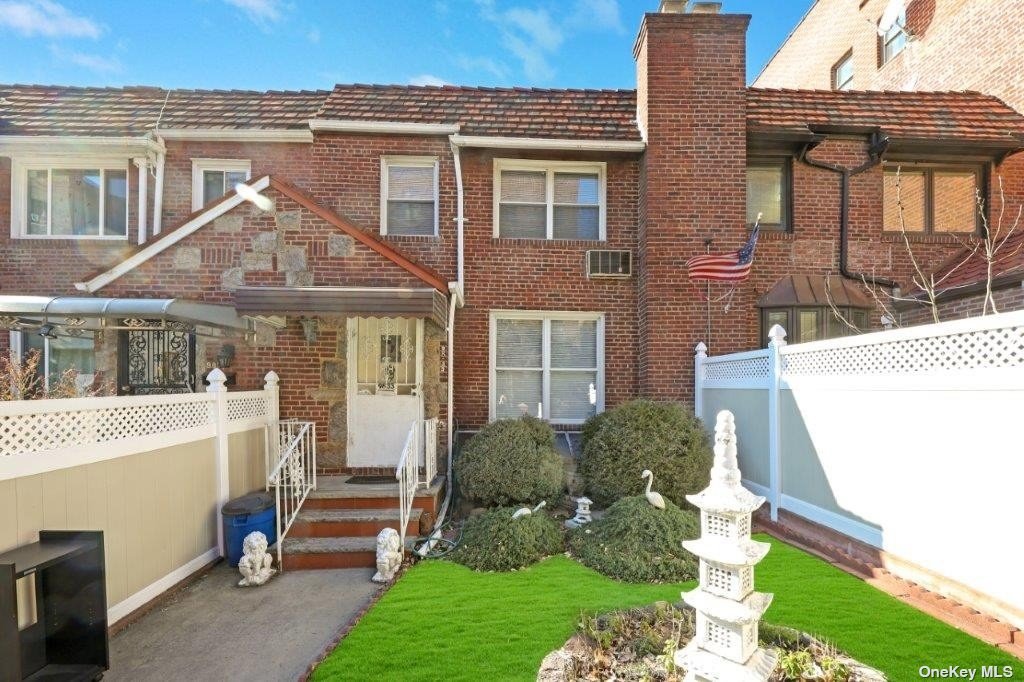 #1 photo, 98-33 67th Avenue, 皇后區 雷哥公園 Rego Park , NY 11374