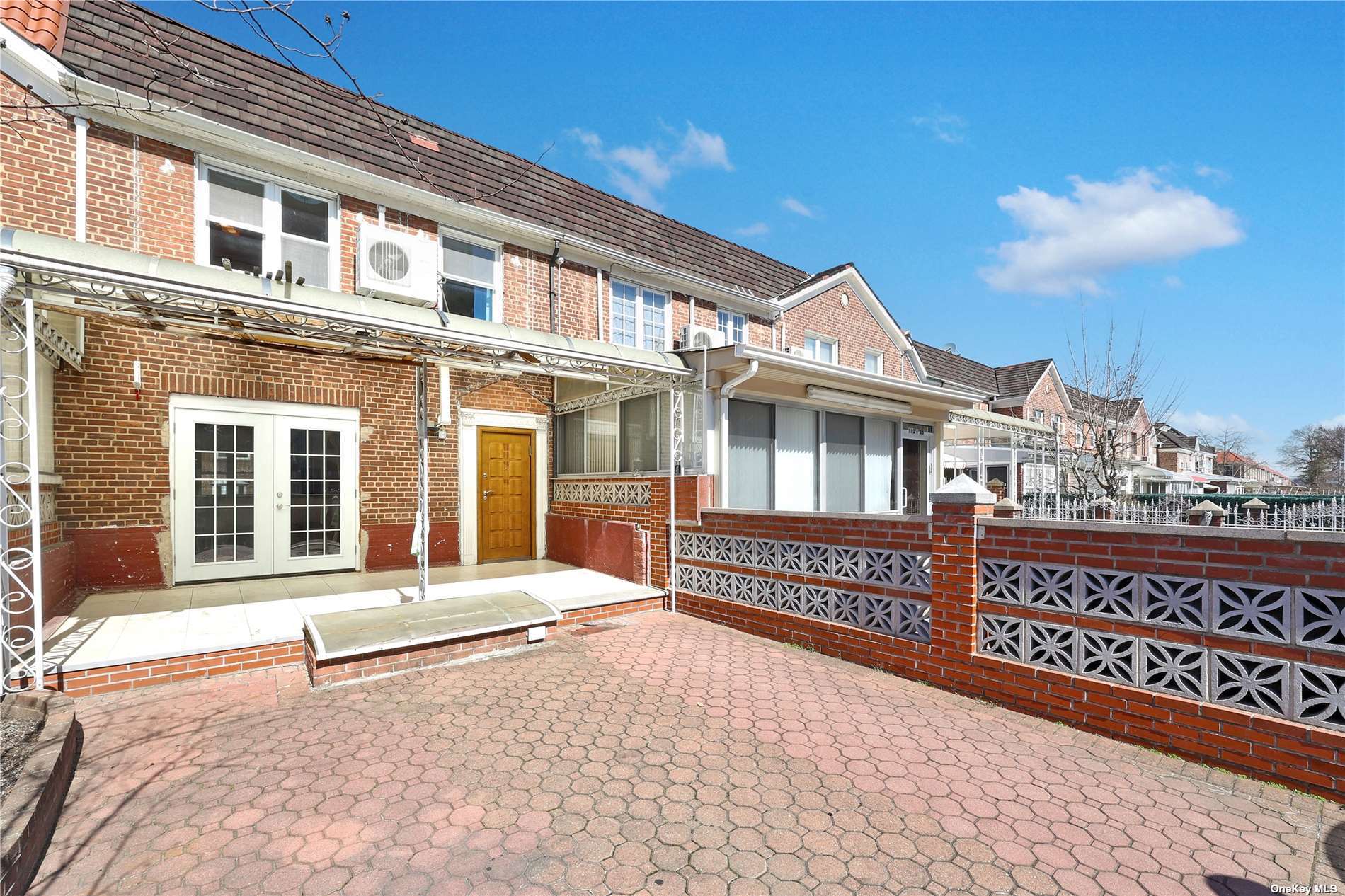 #1 photo, 102-23 63 Dr, 皇后區 森林小丘 Forest Hills , NY 11375