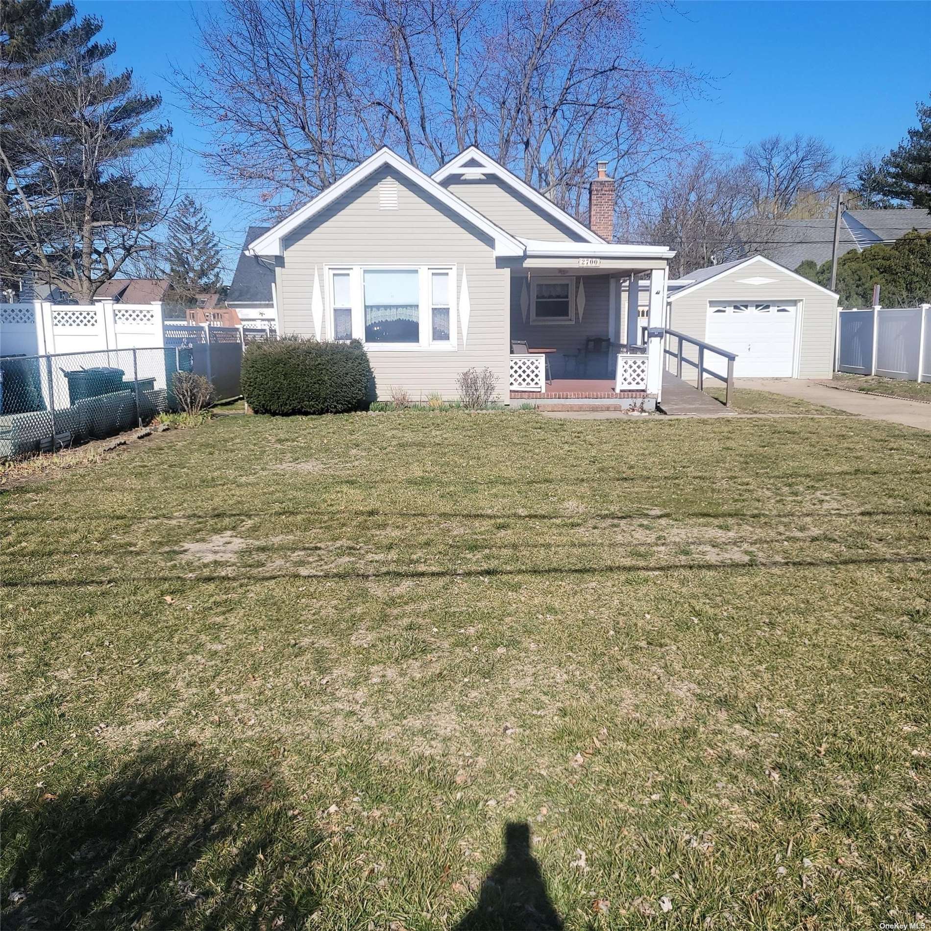 #1 photo, 2700 Magee Place, 长岛 Oceanside , NY 11572