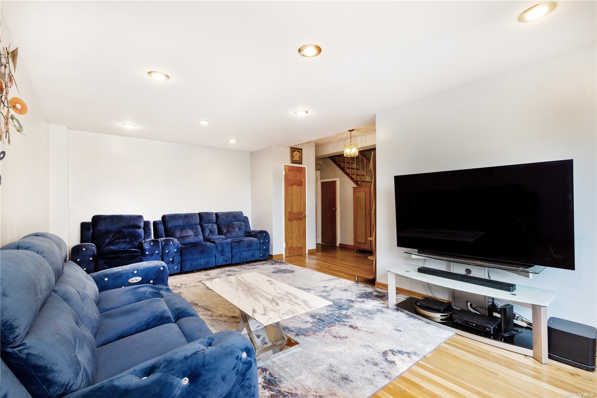 #1 photo, 64-34 102St, 皇后區 雷哥公園 Rego Park , NY 11374