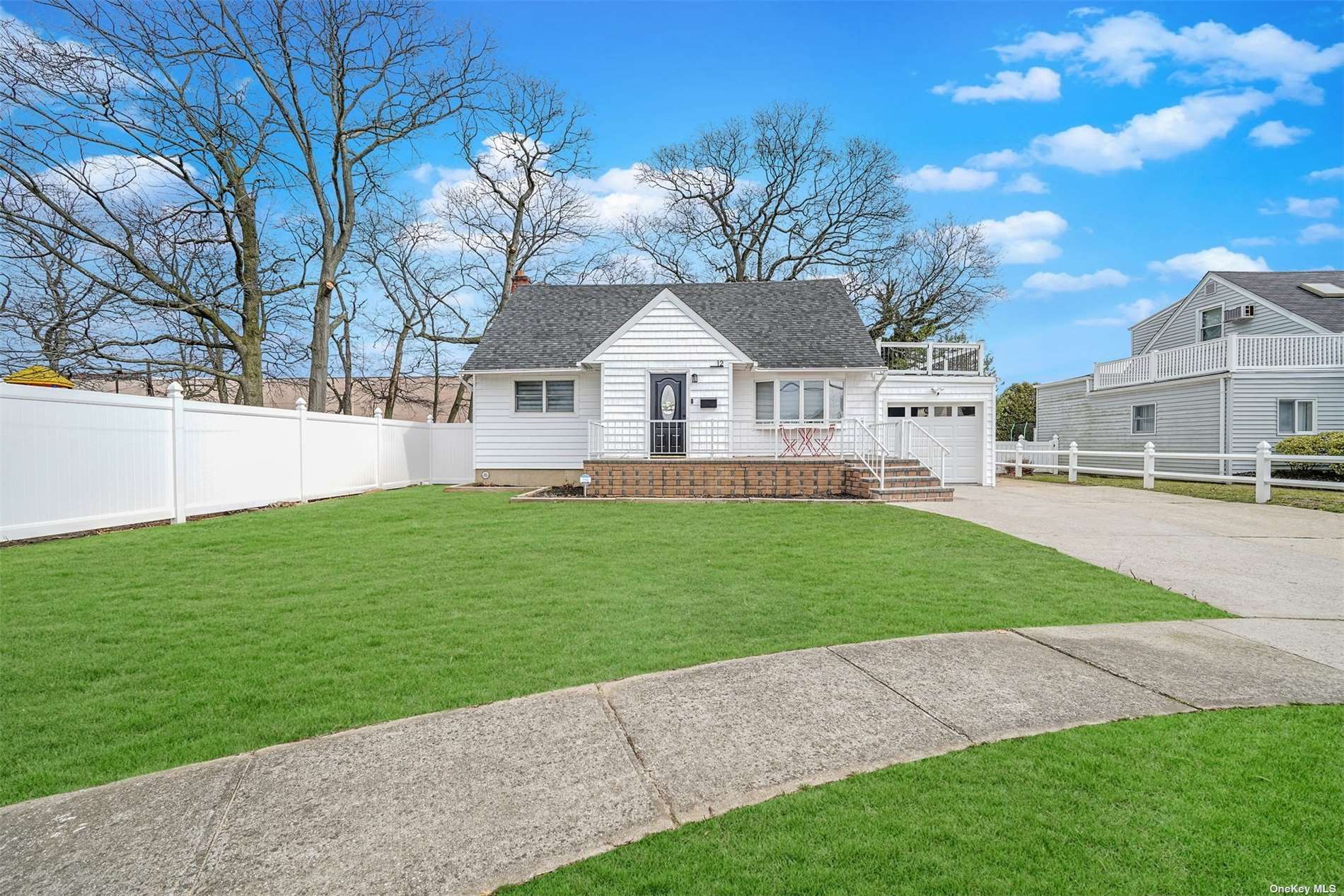 #1 photo, 12 Burton Lane, 長島 Massapequa , NY 11758