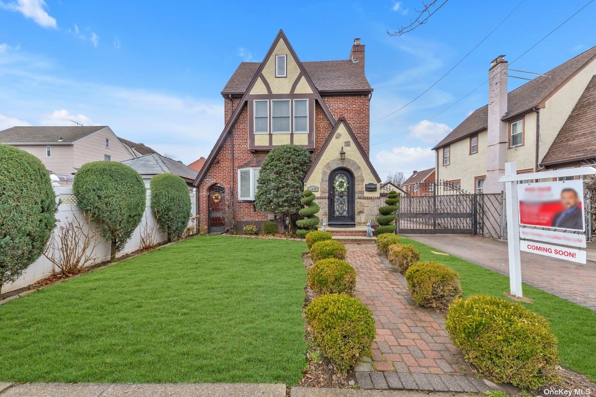 #1 photo, 30-30 150th Place, 法拉盛 Flushing , NY 11354