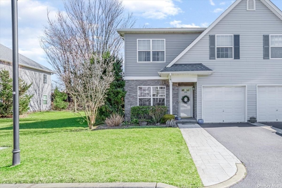 #1 photo, 298 Medea Way, 东长岛 Central Islip , NY 11722