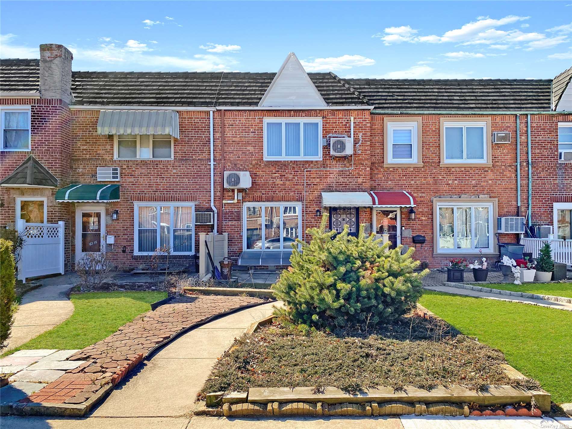 #1 photo, 62-16 79th Street, 皇后區 中村 Middle Village , NY 11379