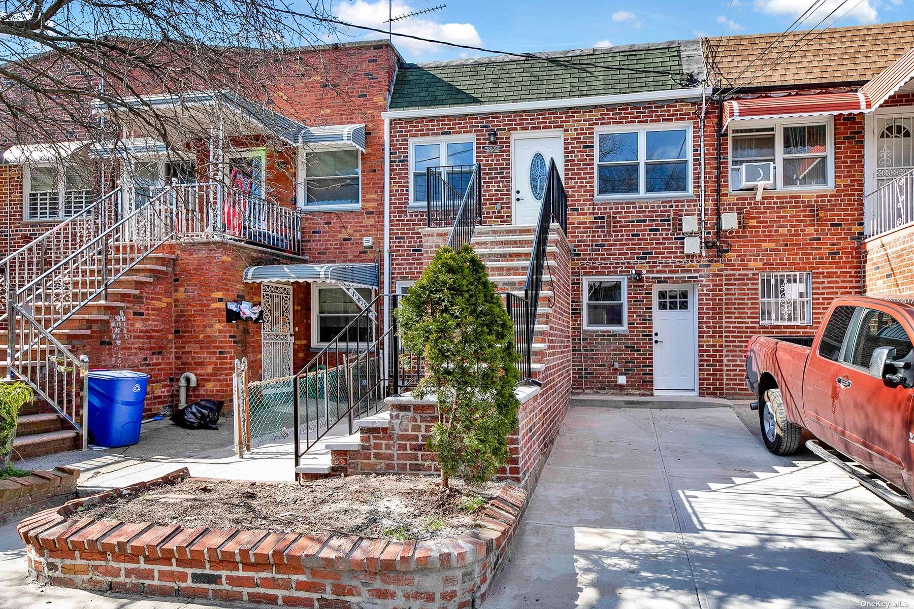 #1 photo, 954 E 101st Street, 布鲁克林 Canarsie , NY 11236