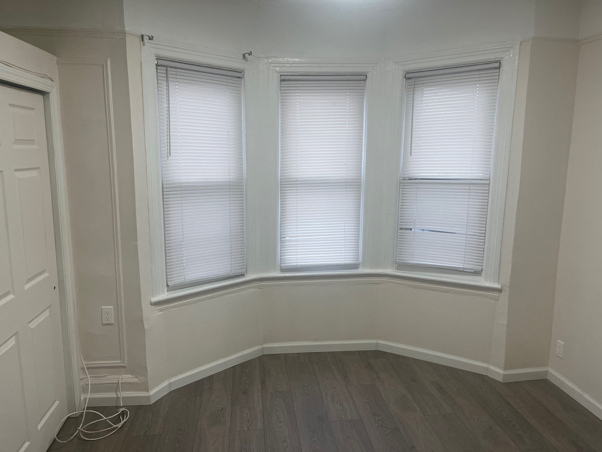 #2 photo, 1168 east 221st Street, #2, Williamsbridge , NY 10469