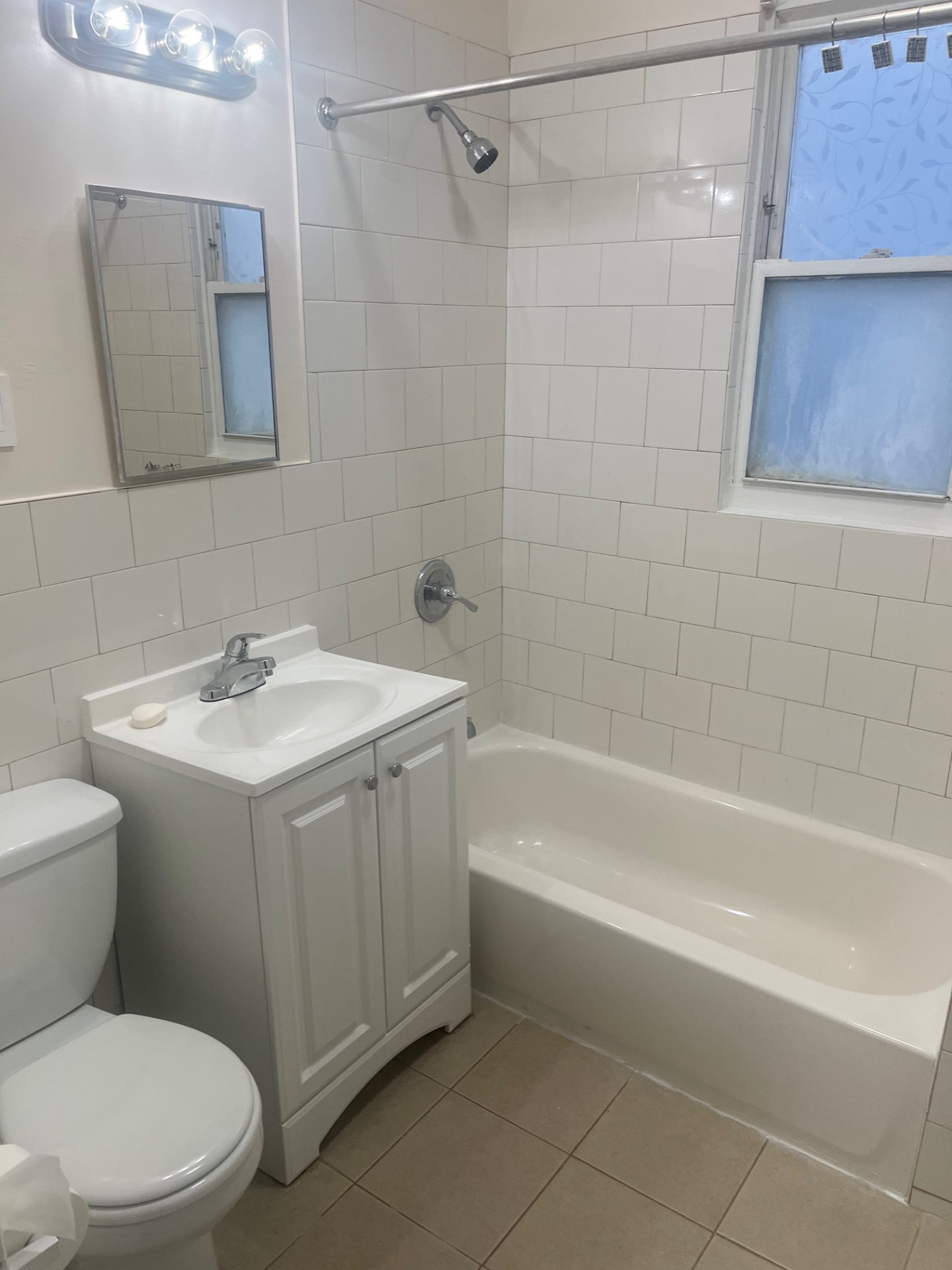 #8 photo, 1168 east 221st Street, #2, Williamsbridge , NY 10469