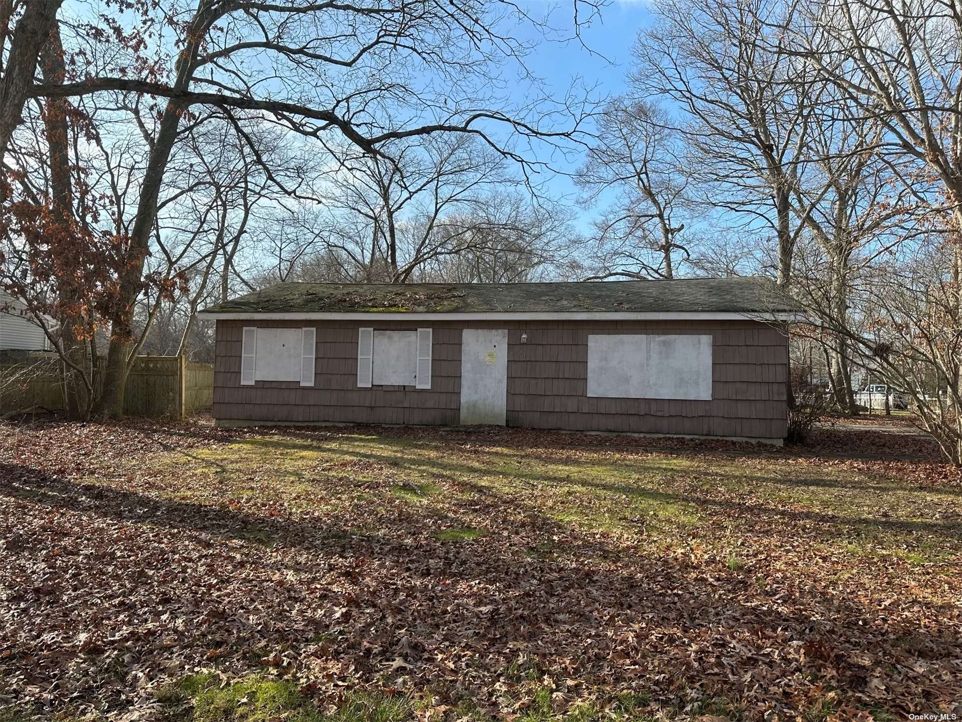 #1 photo, 80 Wilson Avenue, Middle Island , NY 11953