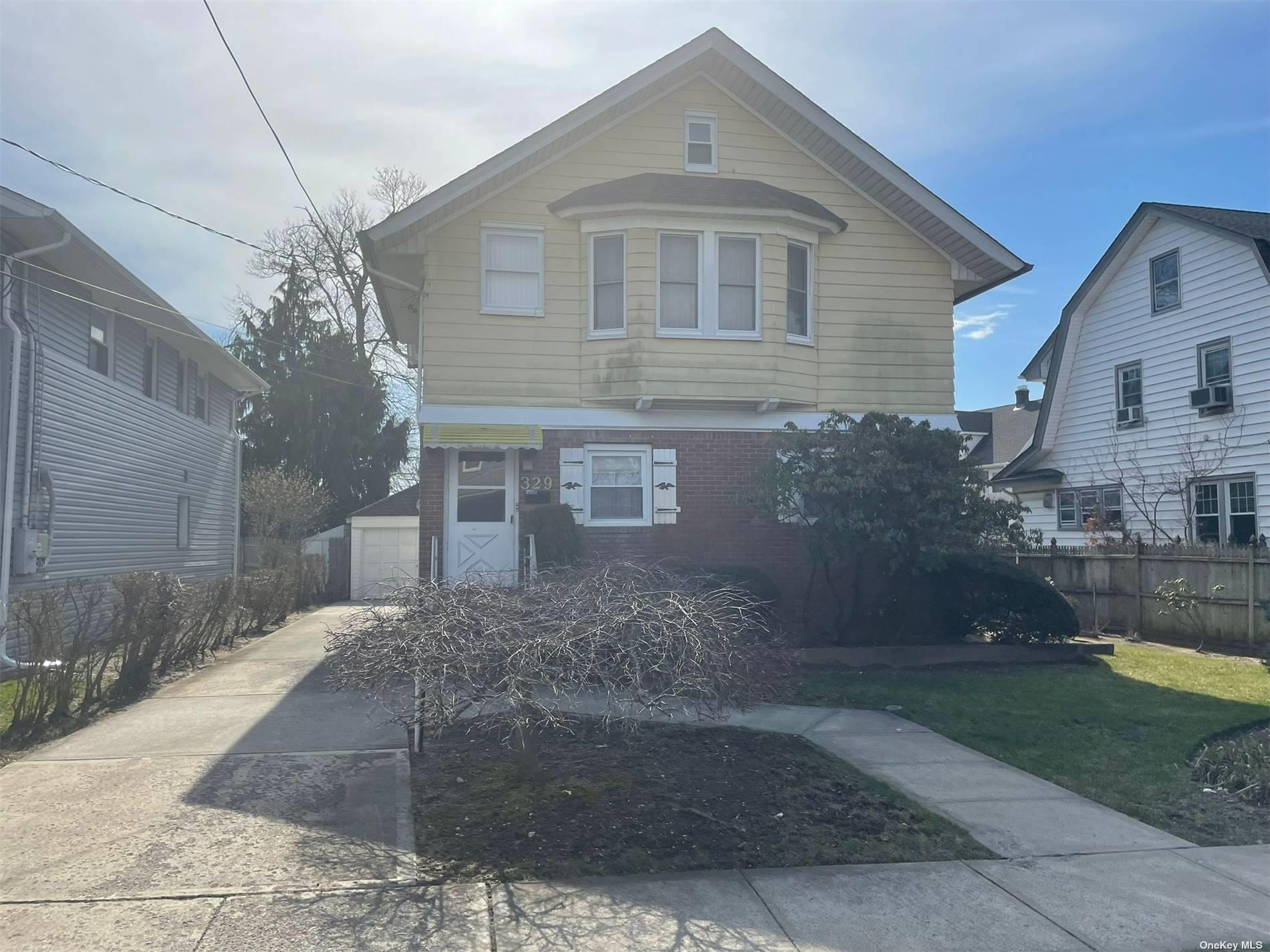 #1 photo, 329 Pacific Avenue, 长岛 Cedarhurst , NY 11516