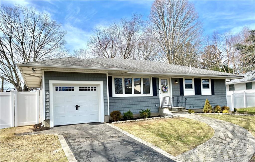 #1 photo, 40 Keswick Drive, 東長島 东艾斯利普 East Islip , NY 11730