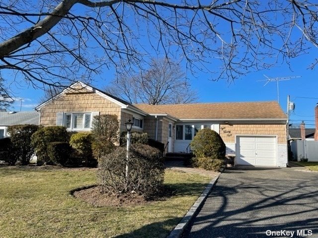 #1 photo, 828 Princeton Road, 长岛 Franklin Square , NY 11010