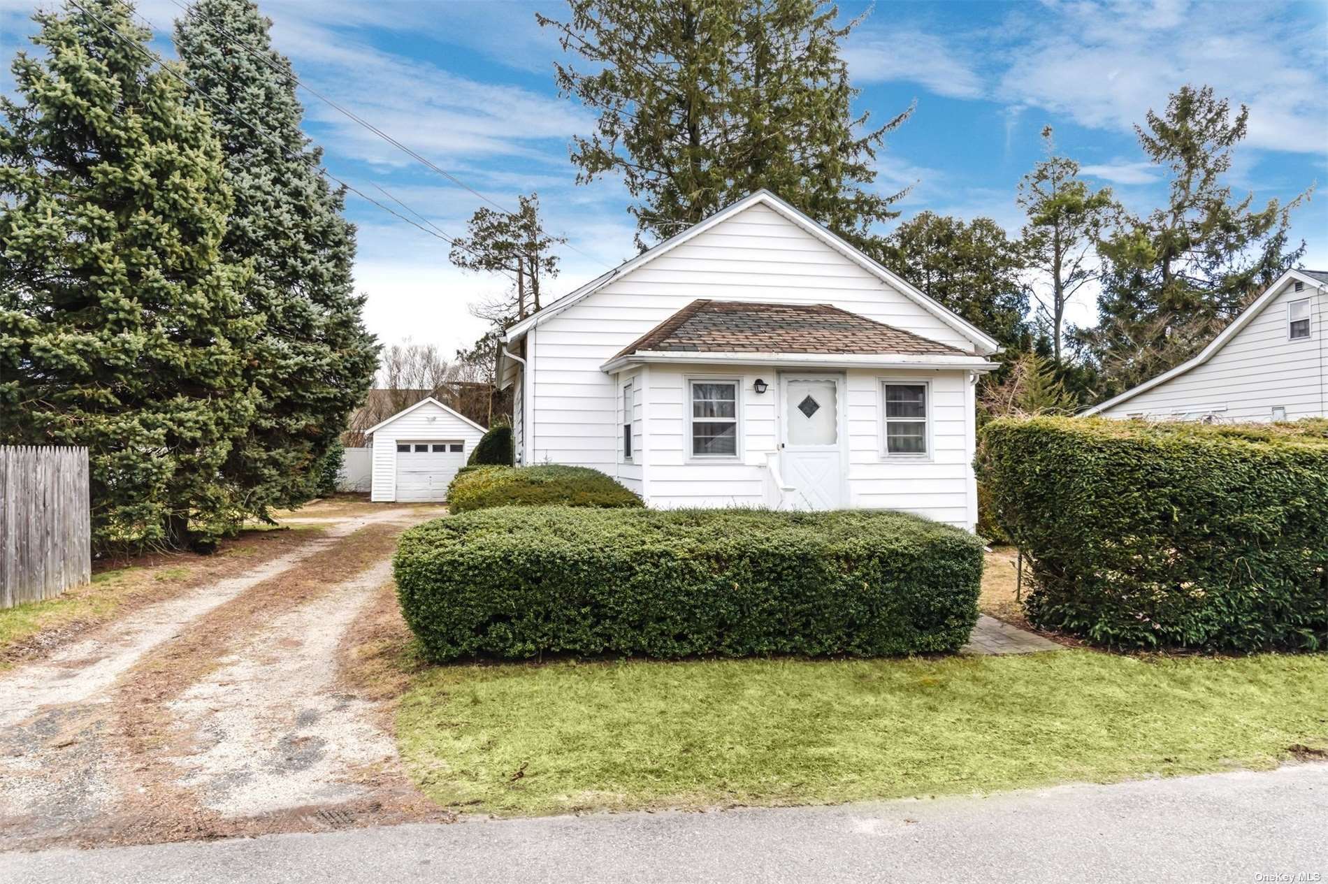 #1 photo, 15 Vondran Street, 東長島 亨廷顿站 Huntington Station , NY 11746