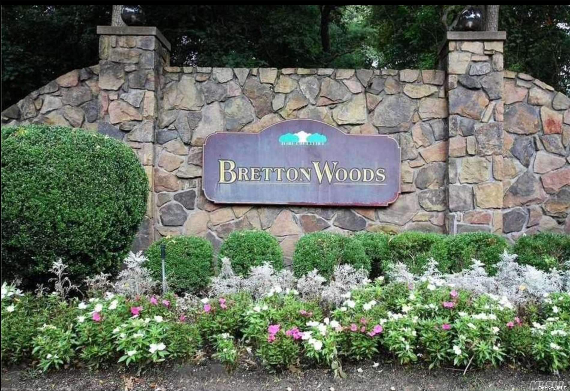 #1 photo, 991 Skyline Drive, 東長島 科勒姆 Coram , NY 11727