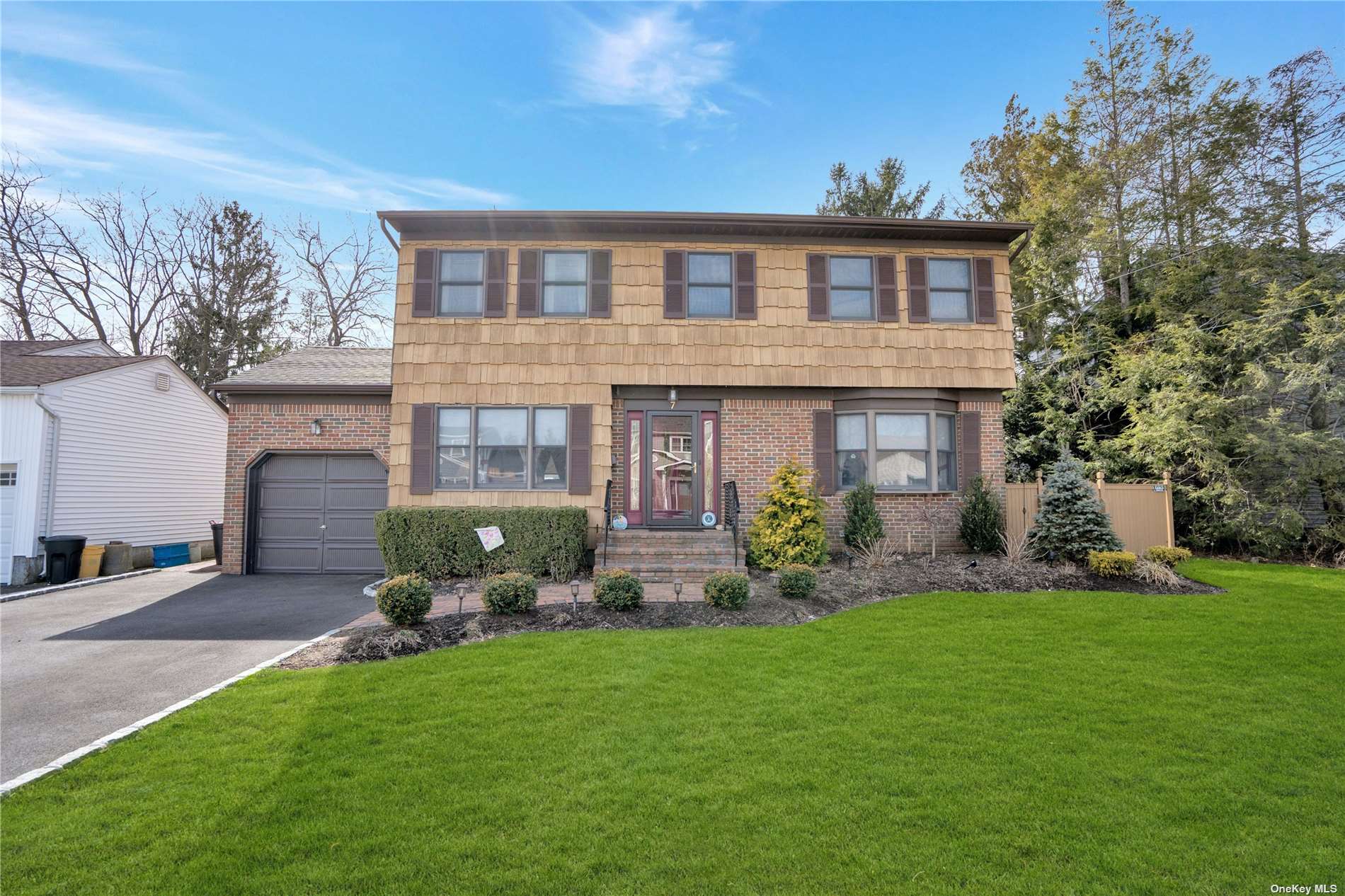 #1 photo, 7 Hollyberry Road, 长岛 Plainview , NY 11803