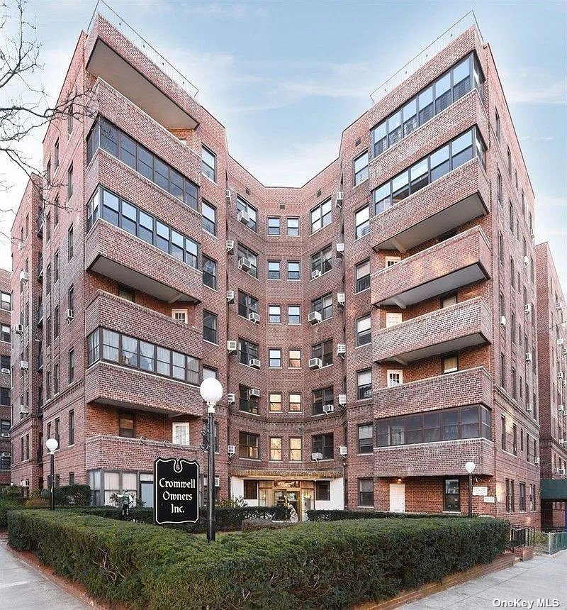 #1 photo, 69-60 108 Street, 皇后區 森林小丘 Forest Hills , NY 11375