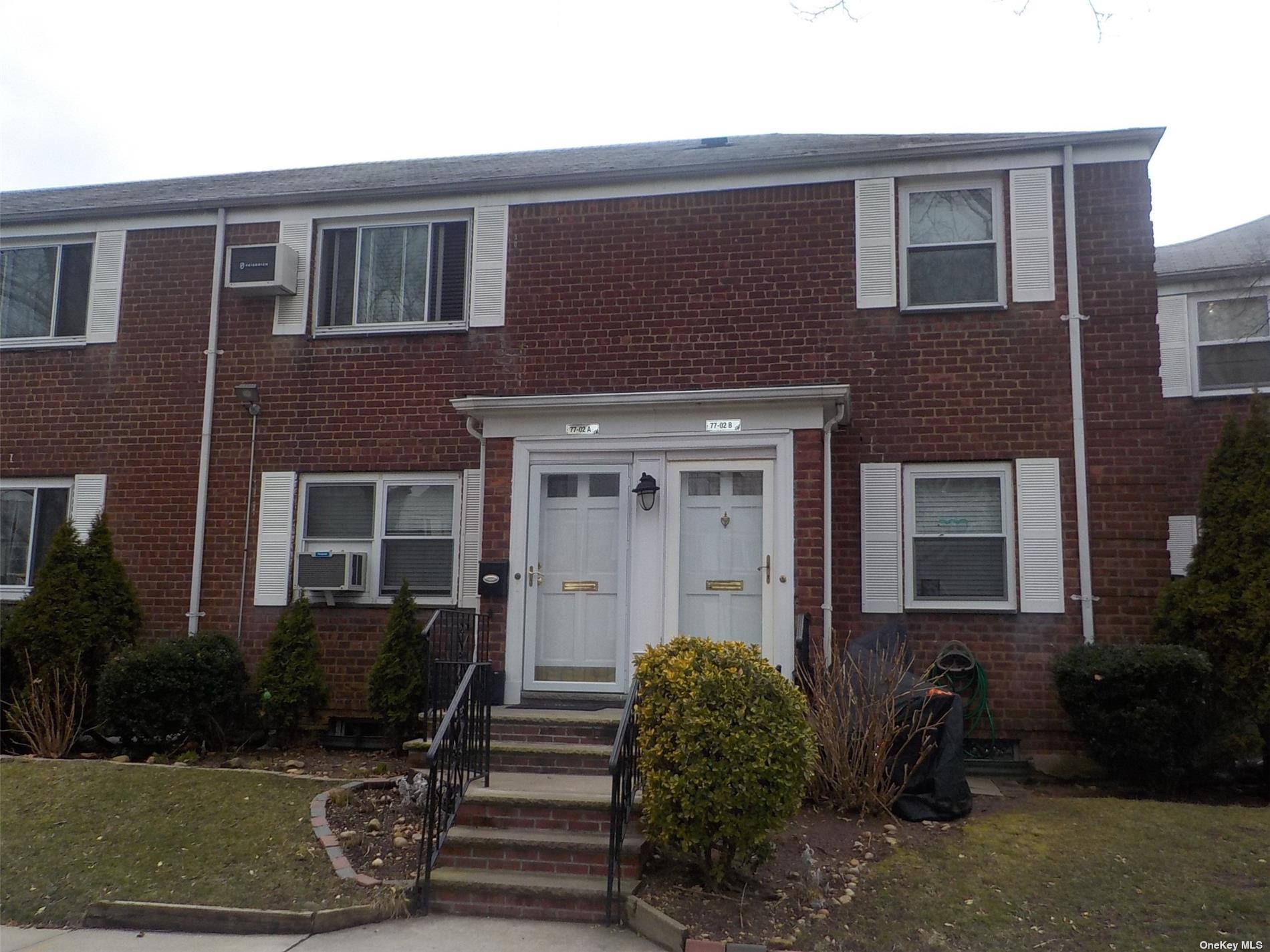 #1 photo, 77-02 247th Street, 皇后區 Bellerose , NY 11426