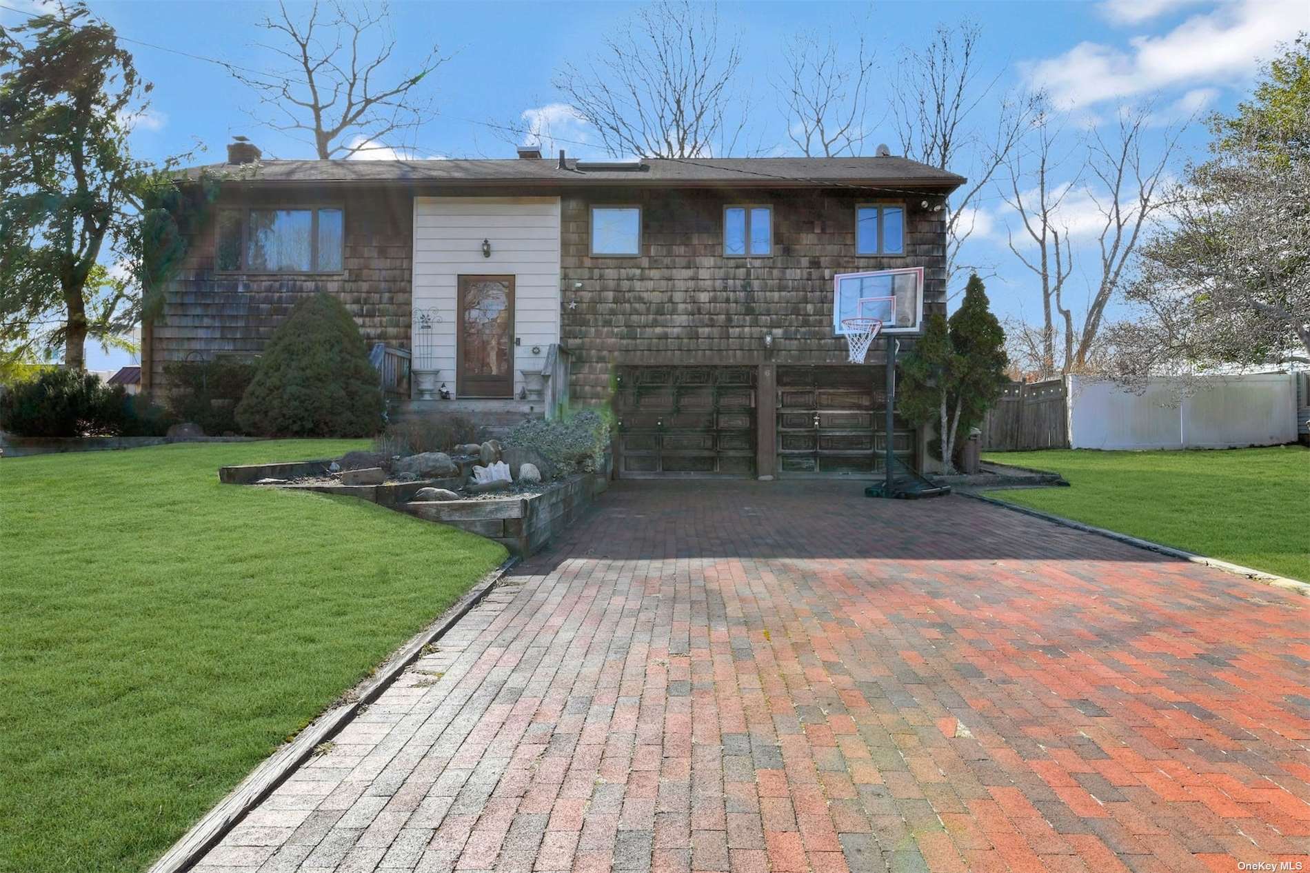 #1 photo, 6 Woodcliff Road, 東長島 艾斯利普 Islip Terrace , NY 11752