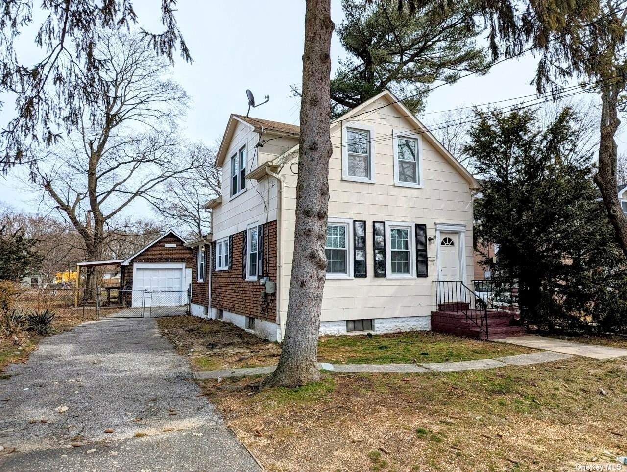 #1 photo, 37 Winter Avenue, 東長島 Wheatley Heights , NY 11798