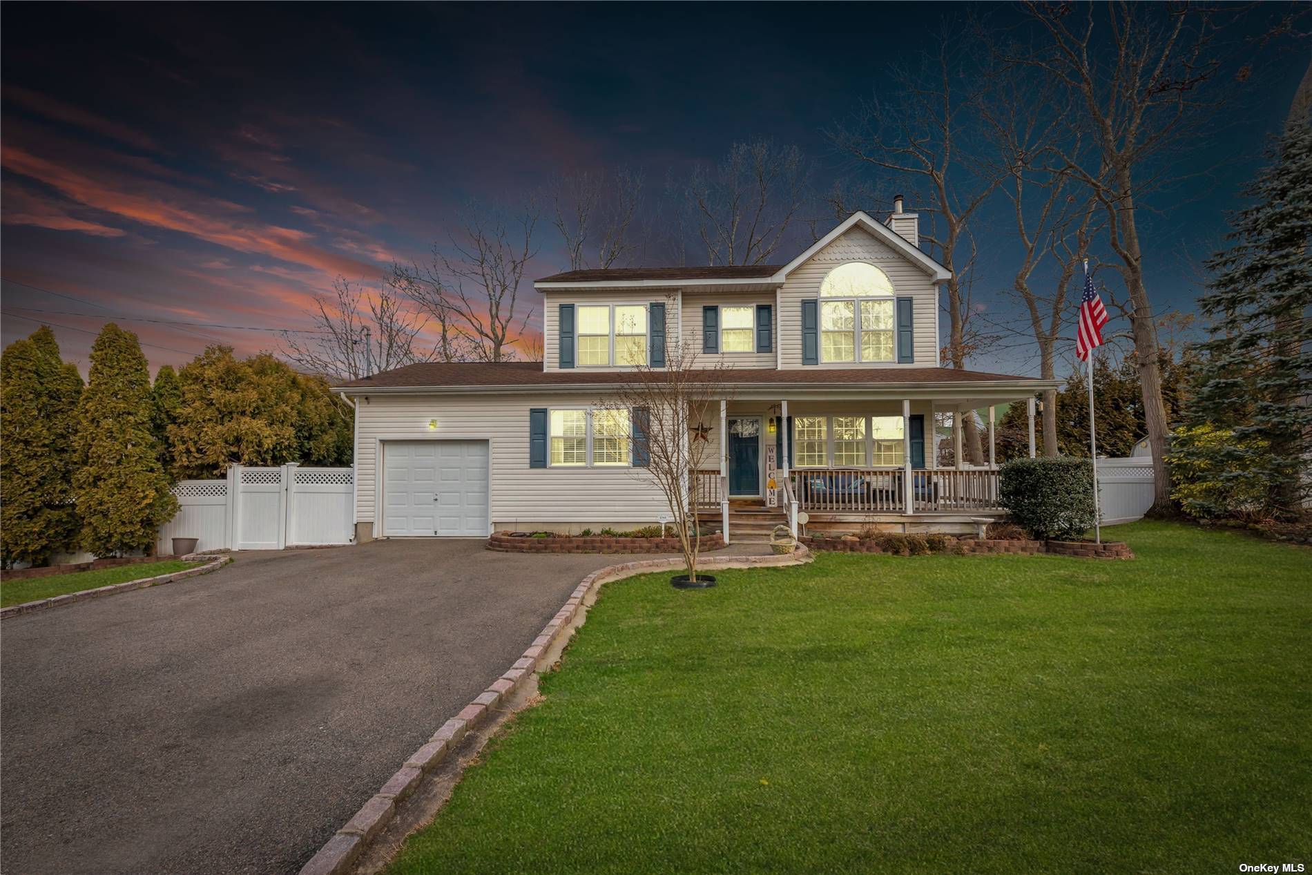 #1 photo, 1 Rockledge Drive, 東長島 Shirley , NY 11967