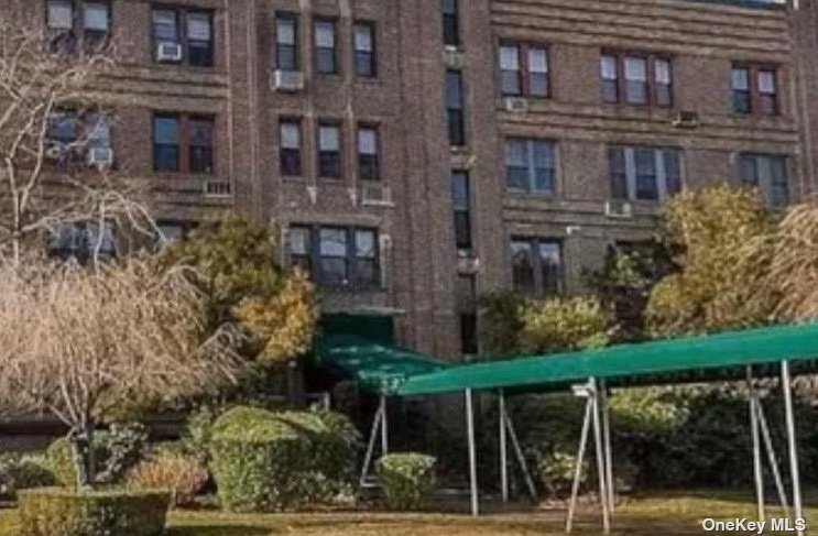 #1 photo, 29 Woodmere Boulevard, 長島 Woodmere , NY 11598